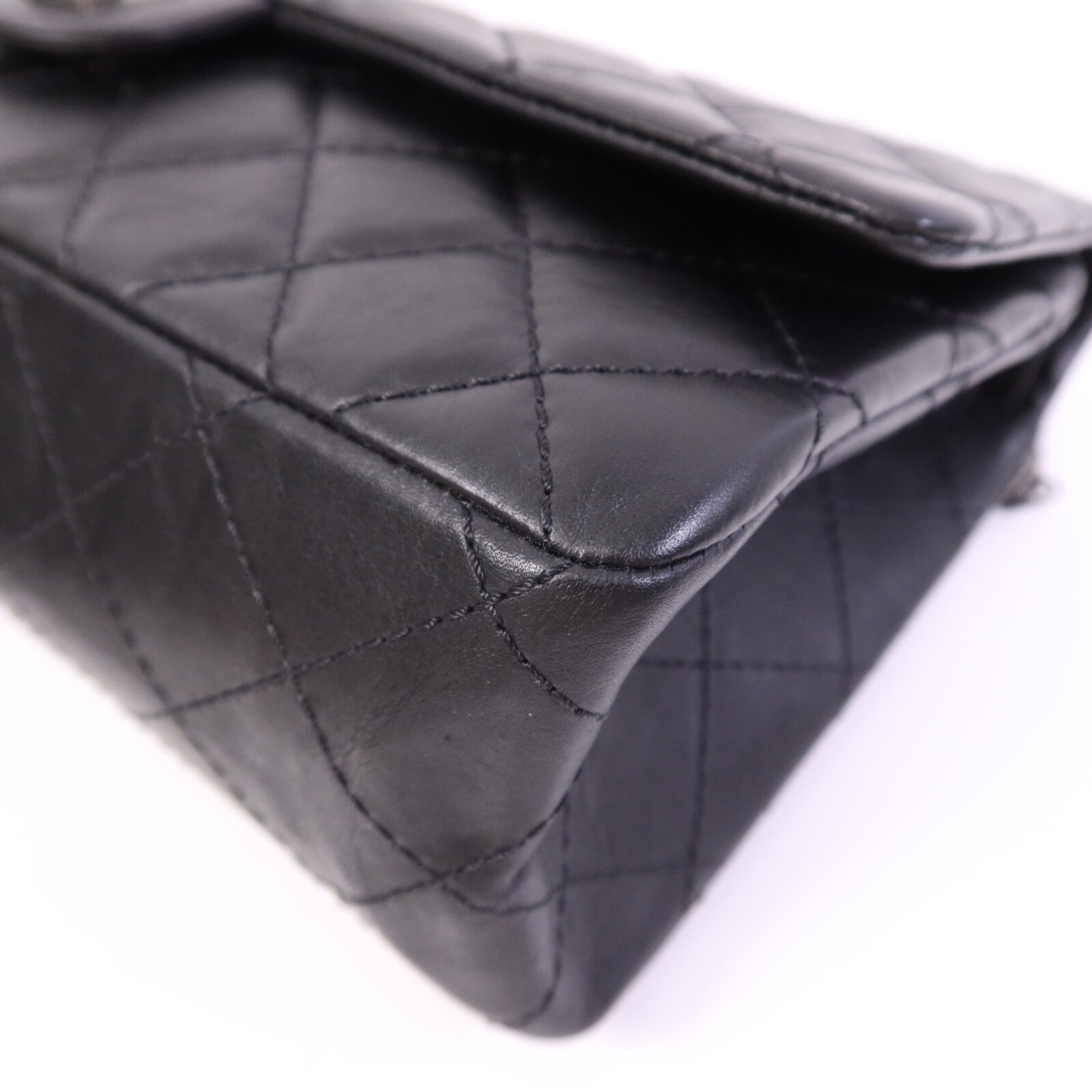 CHANEL 牛皮皮革2.55 Medium銀扣鏈帶肩背袋