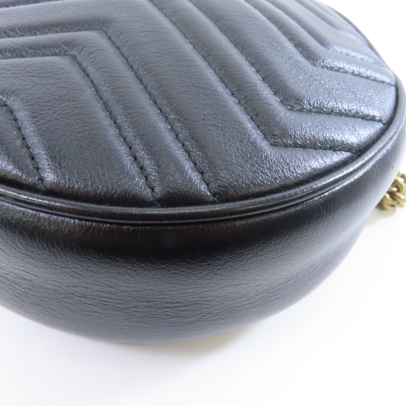 GUCCI 【激減優惠】牛皮皮革GG Marmont金扣鏈帶肩背袋黑色