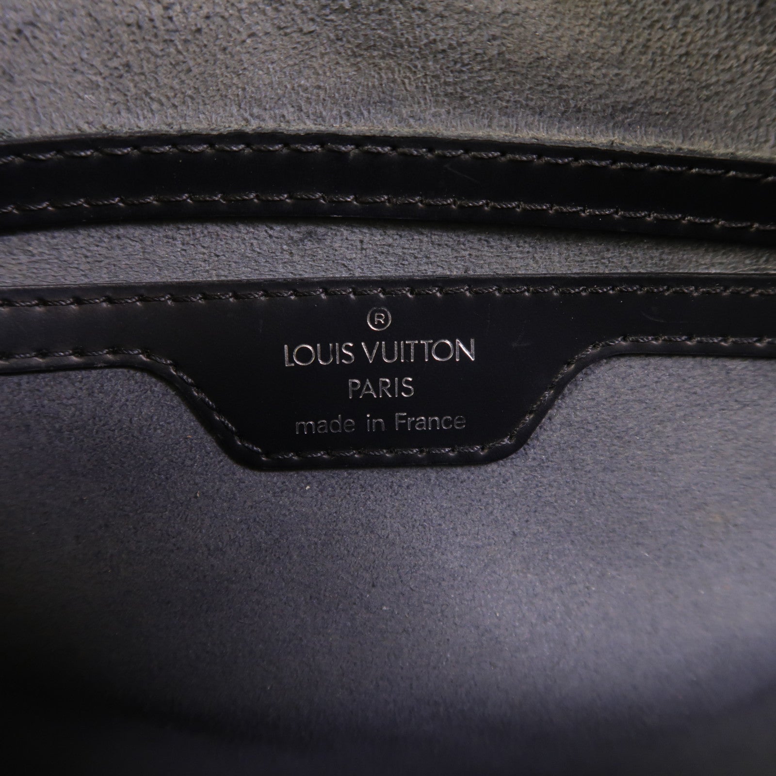 LOUIS VUITTON Epi Soufflot銀扣肩背袋