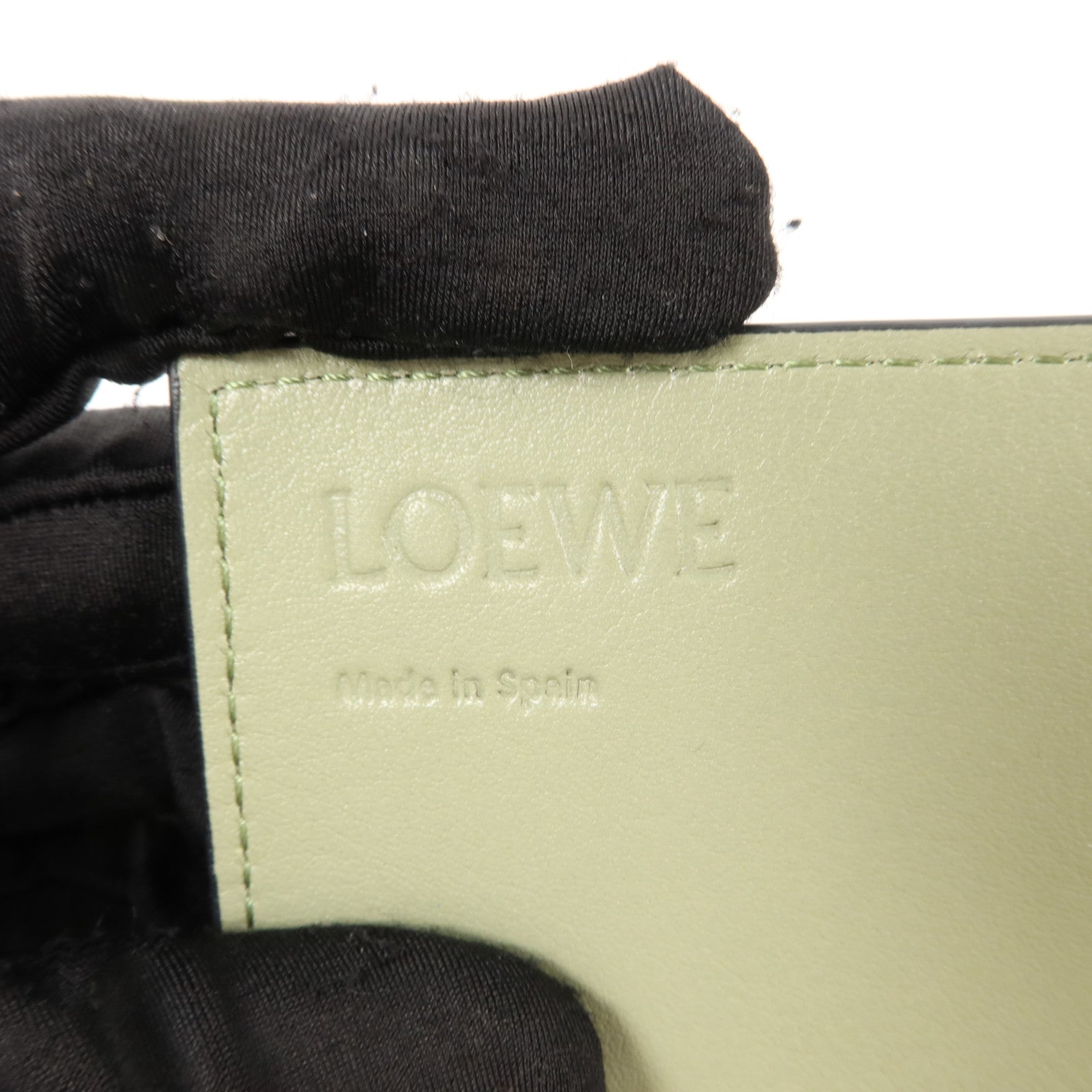 LOEWE 牛皮皮革Anagram Continental長錢包