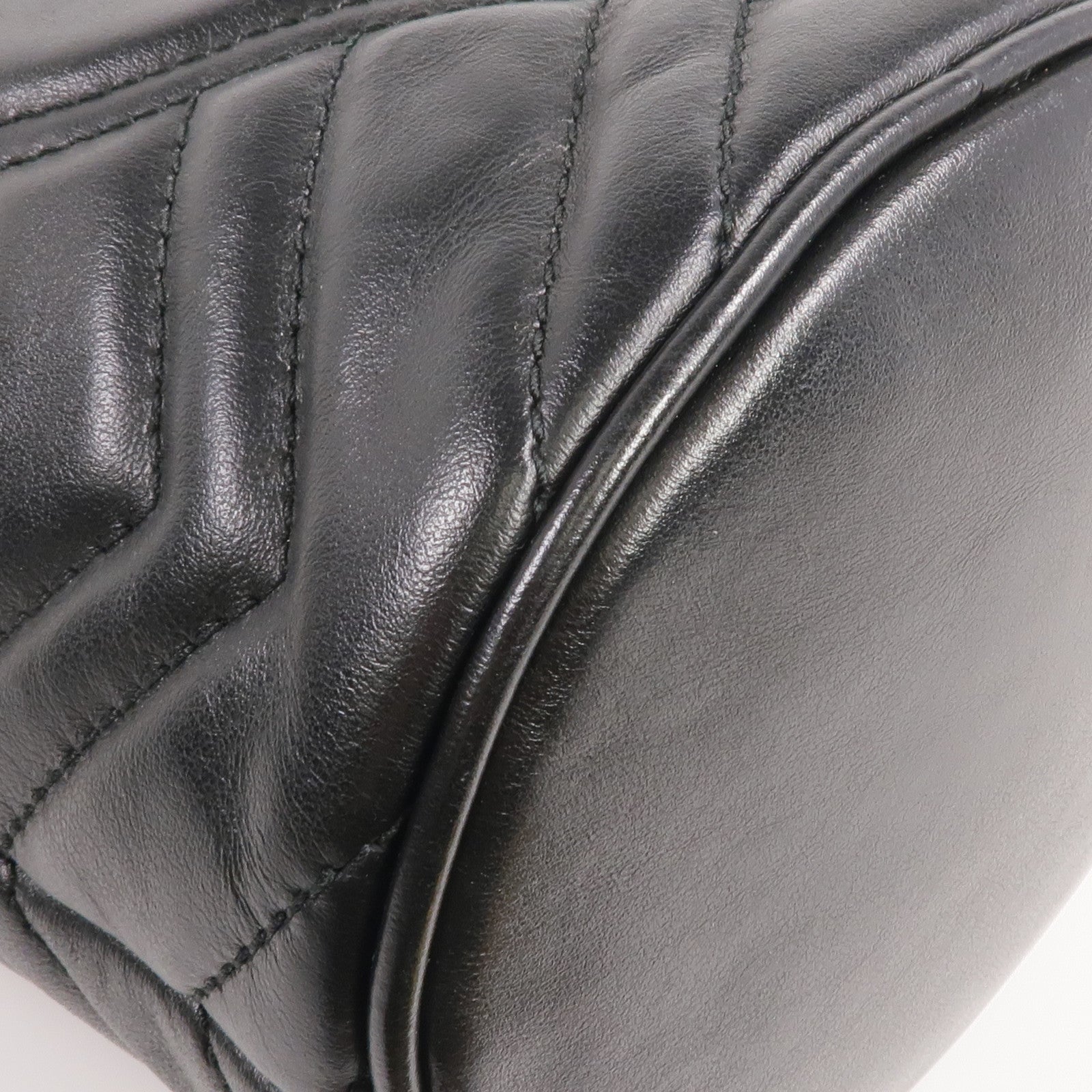 GUCCI 牛皮皮革GG Marmont Mini Bucket金扣鏈帶肩背袋