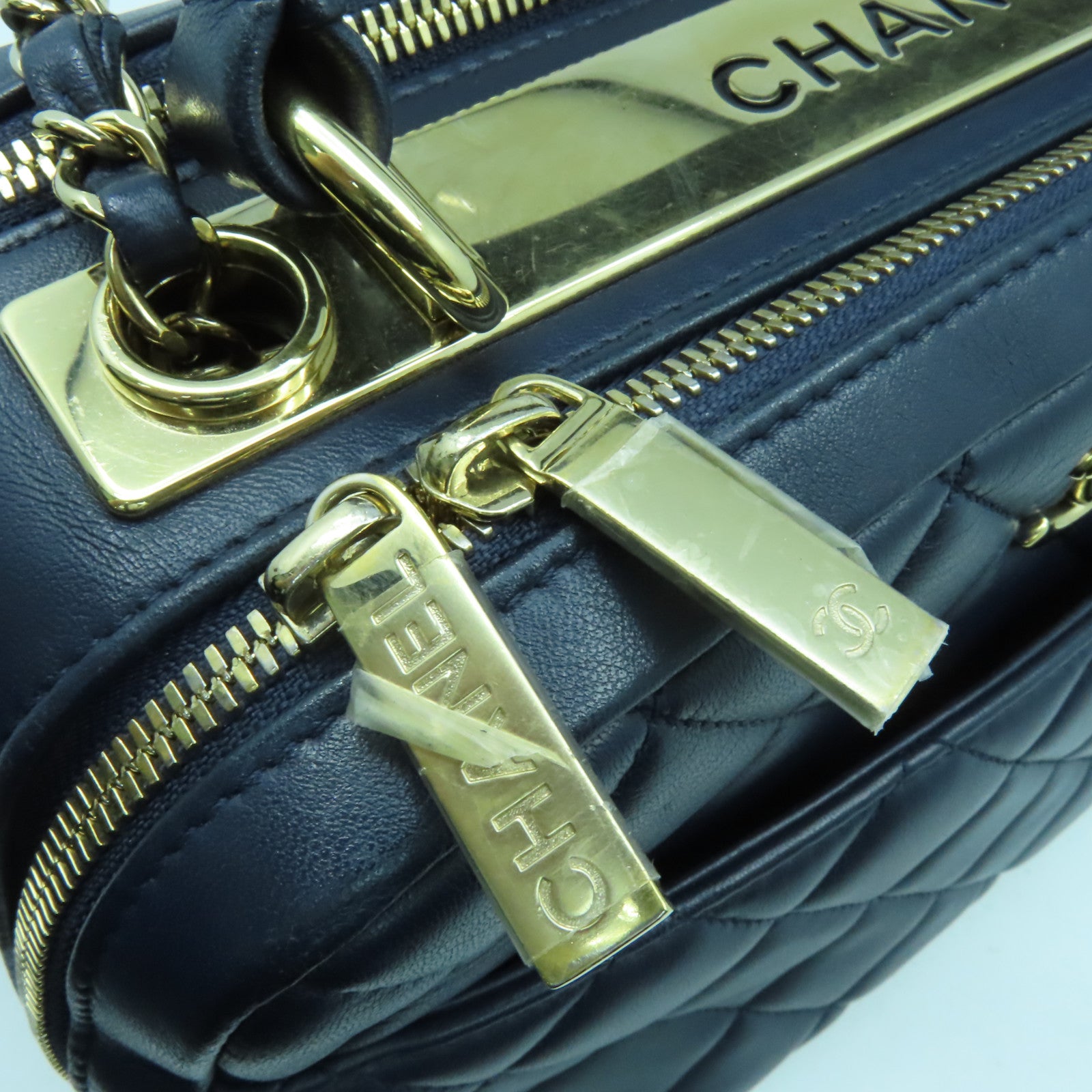 CHANEL 【激減優惠】菱格羊皮皮革Trendy Bowling Bag金扣手挽肩背兩用袋深藍色