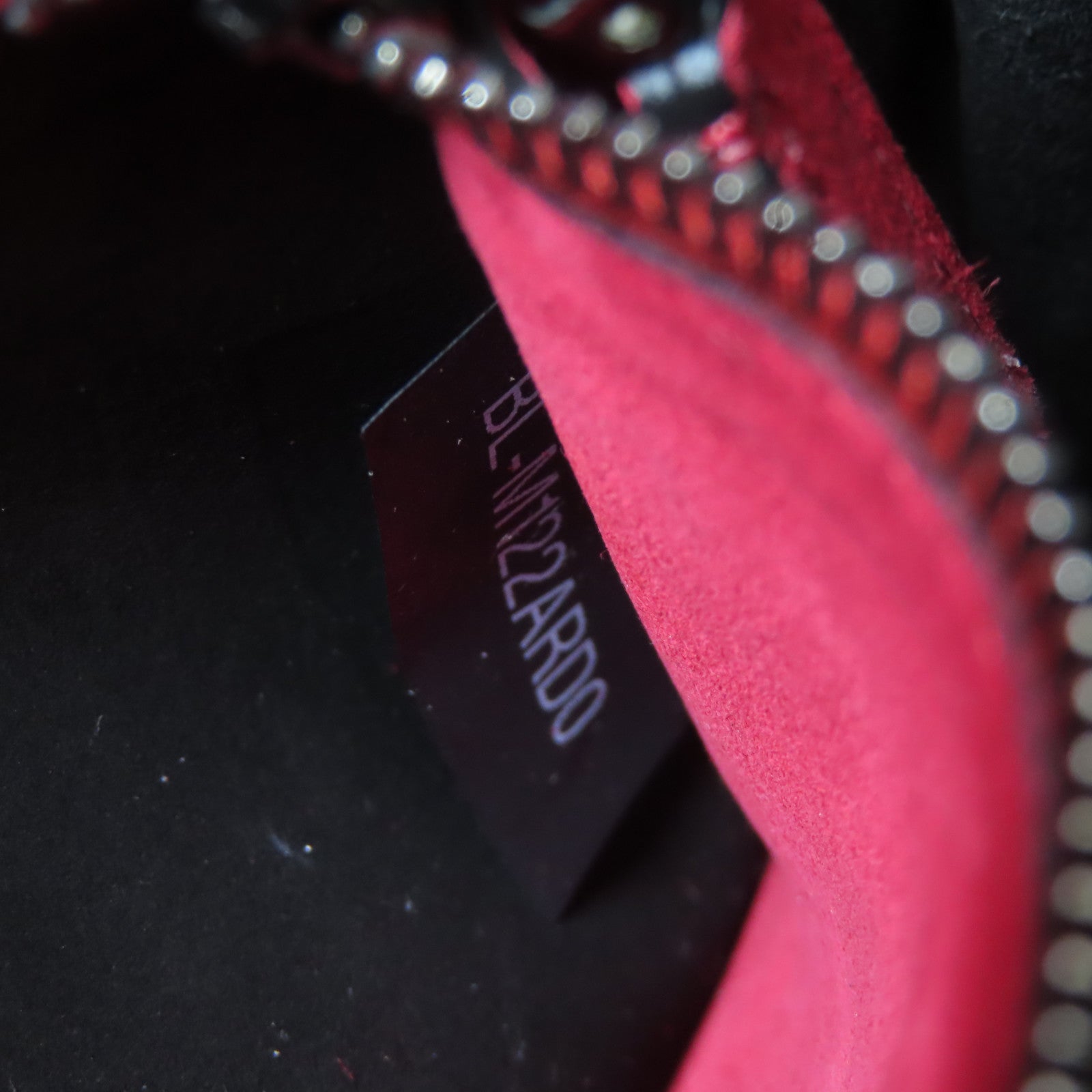 Valentino 牛皮皮革Chain Shoulder黑扣手挽肩背兩用袋黑色