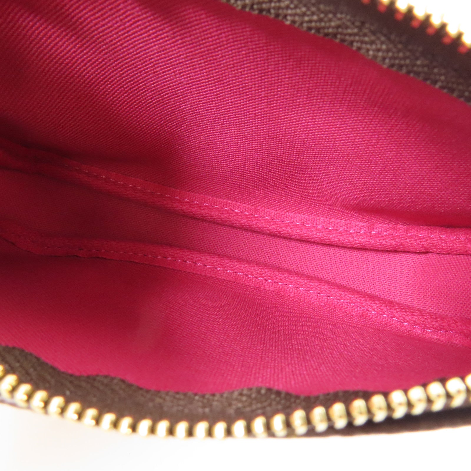 LOUIS VUITTON 【激減優惠】Monogram Mini Pochette Accessories金扣手拿包
