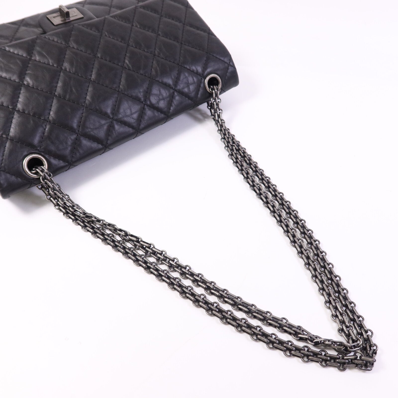 CHANEL 牛皮皮革2.55 Medium銀扣鏈帶肩背袋