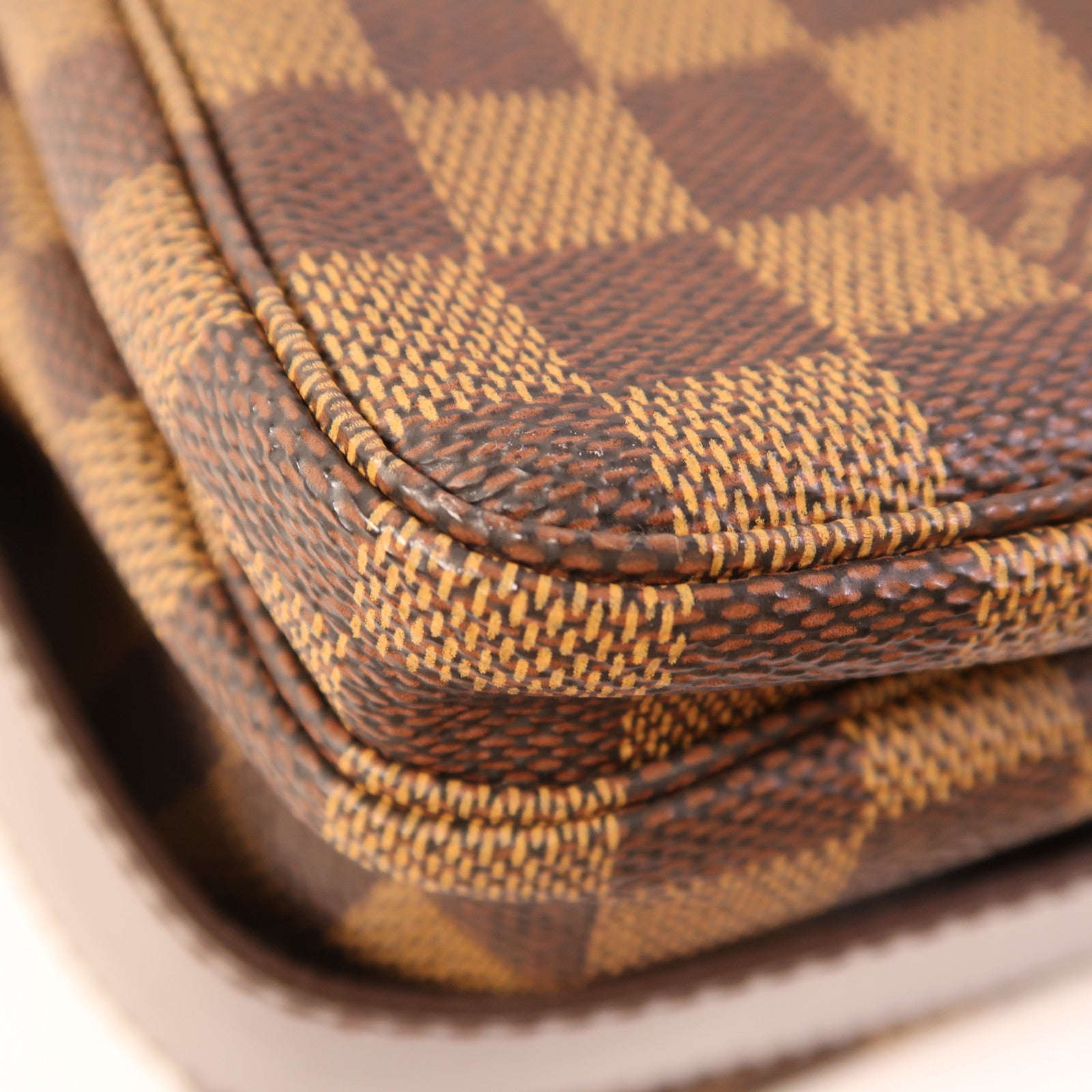 LOUIS VUITTON Damier Naviglio金扣肩背袋