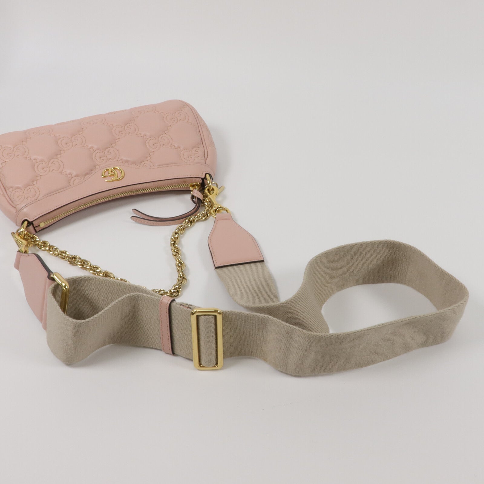 GUCCI 牛皮皮革GG Matelasse肩背袋