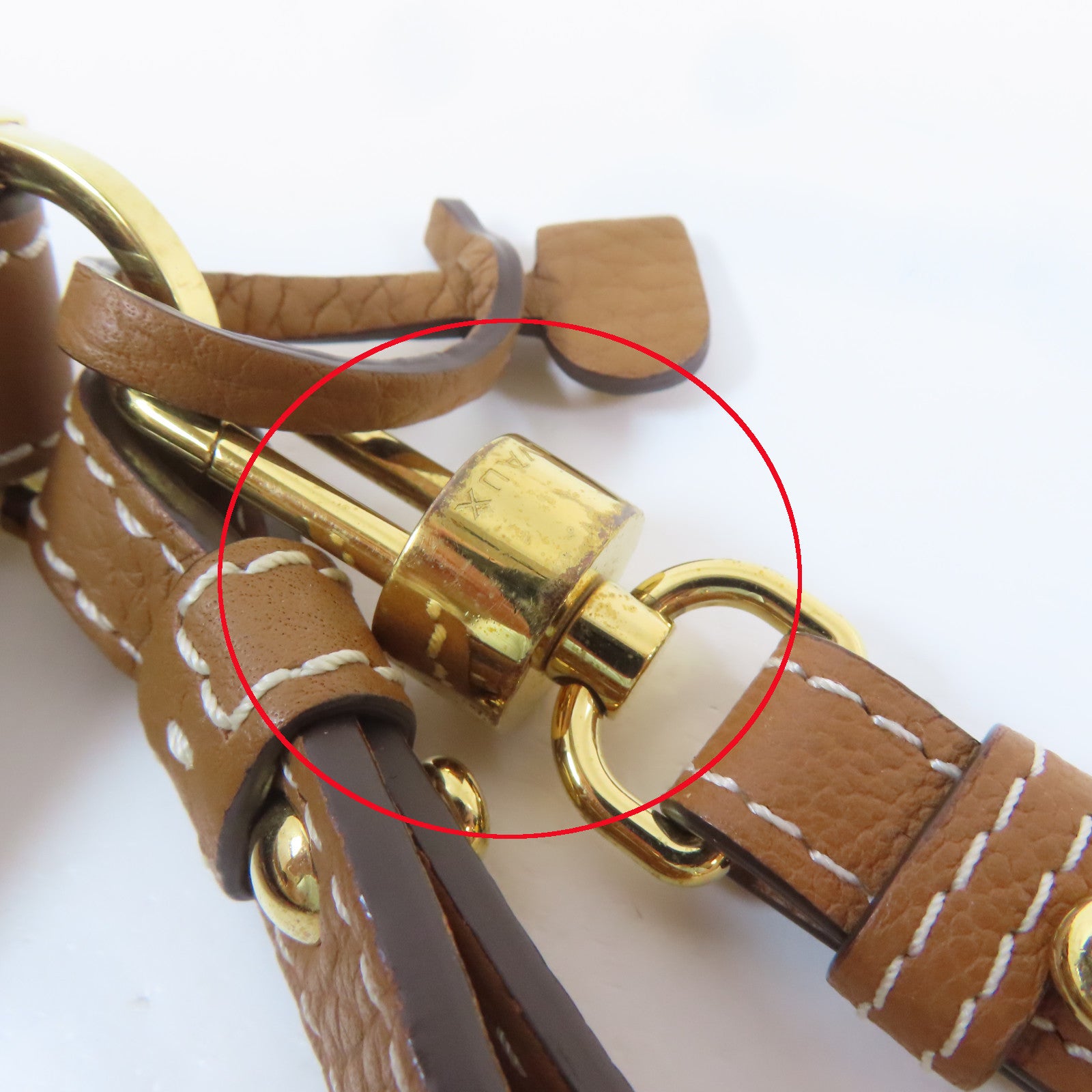 Delvaux 牛皮皮革Delvaux Pin Mini金扣手挽肩背兩用袋啡色