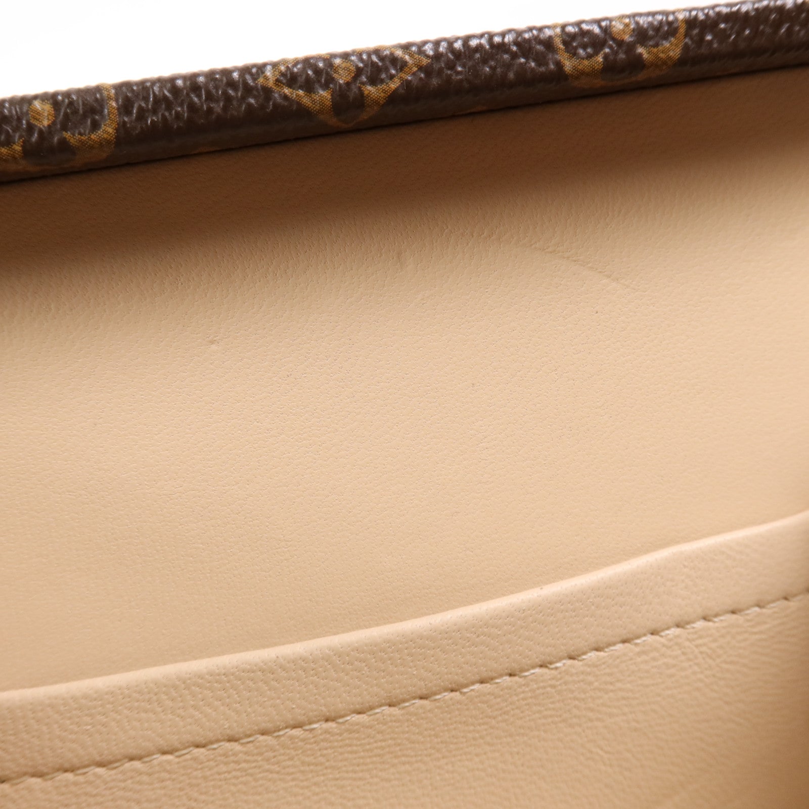 LOUIS VUITTON Monogram Petite Malle金扣肩背袋