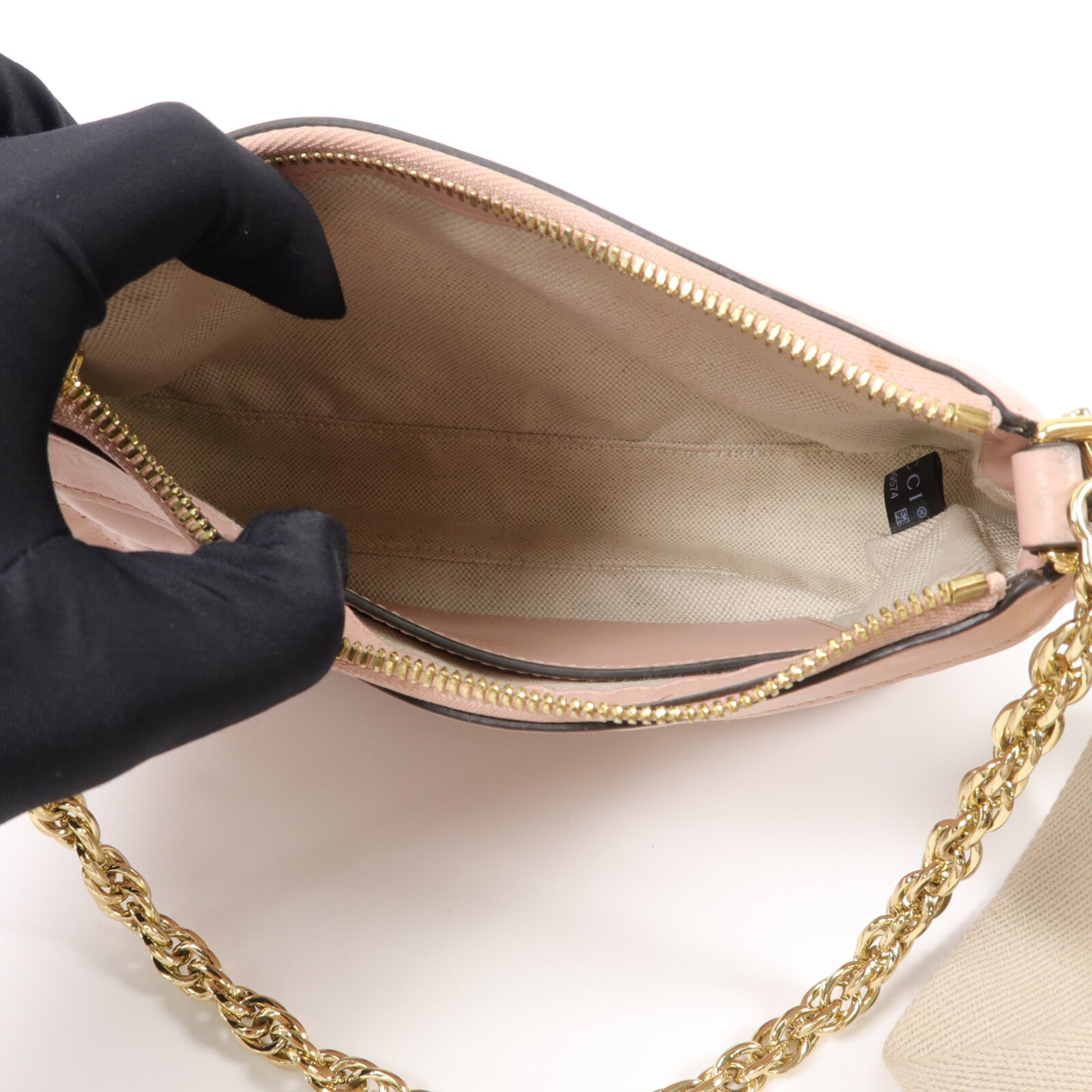 GUCCI 牛皮皮革GG Matelasse肩背袋