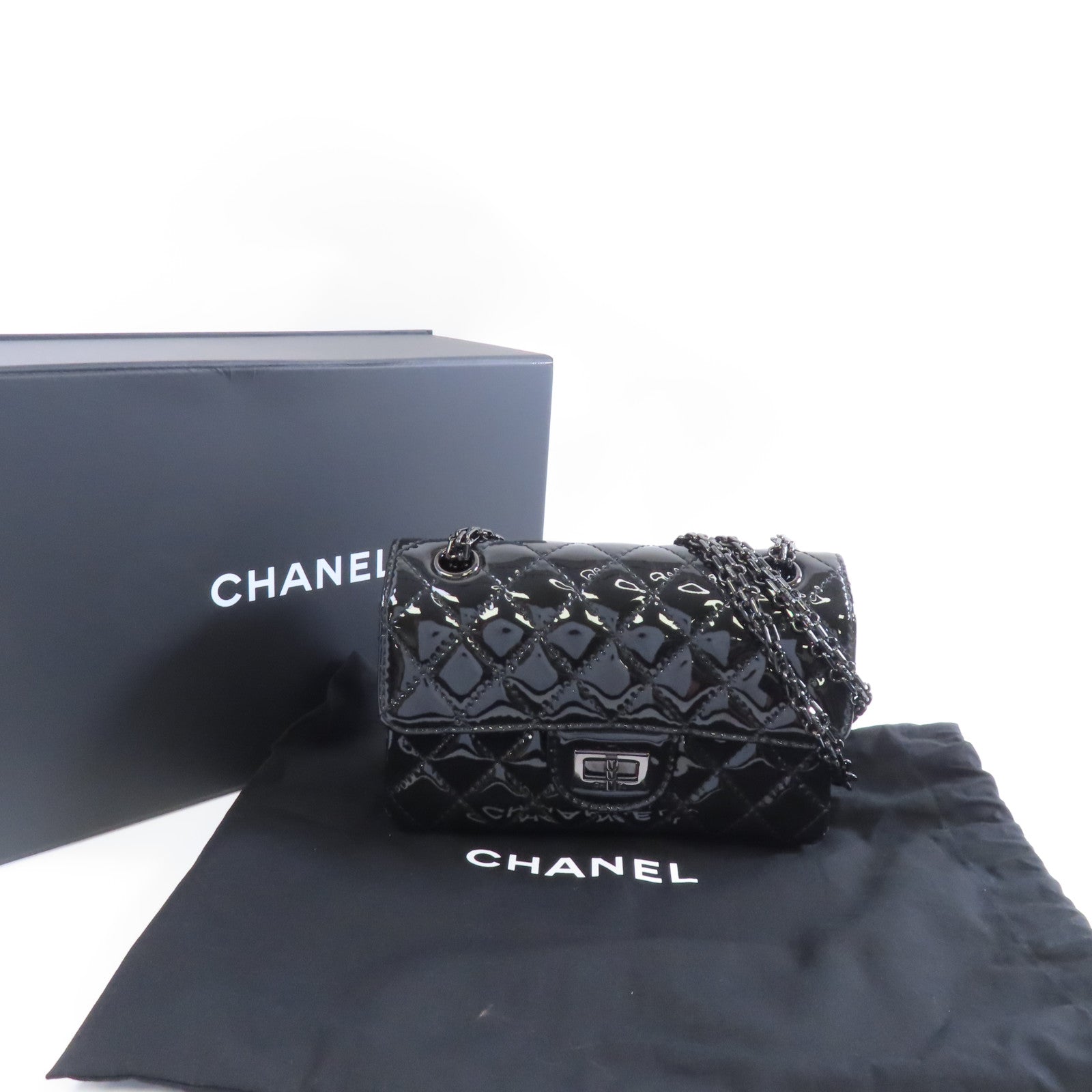 CHANEL 菱格漆皮皮革2.55 Mini鏈帶肩背袋黑色