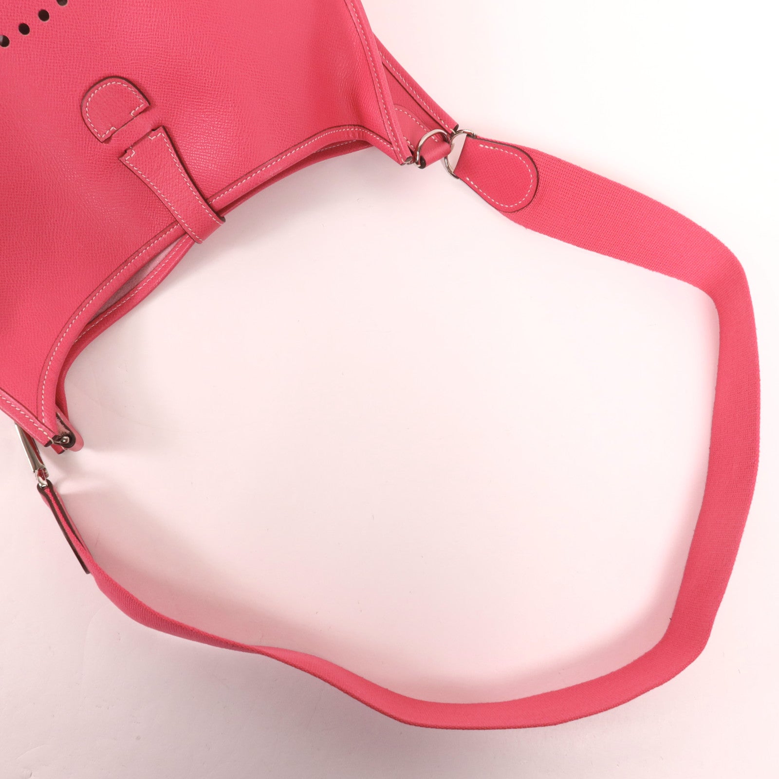 HERMES Epsom皮革Evelyne GM銀扣肩背袋Rose Tyrien