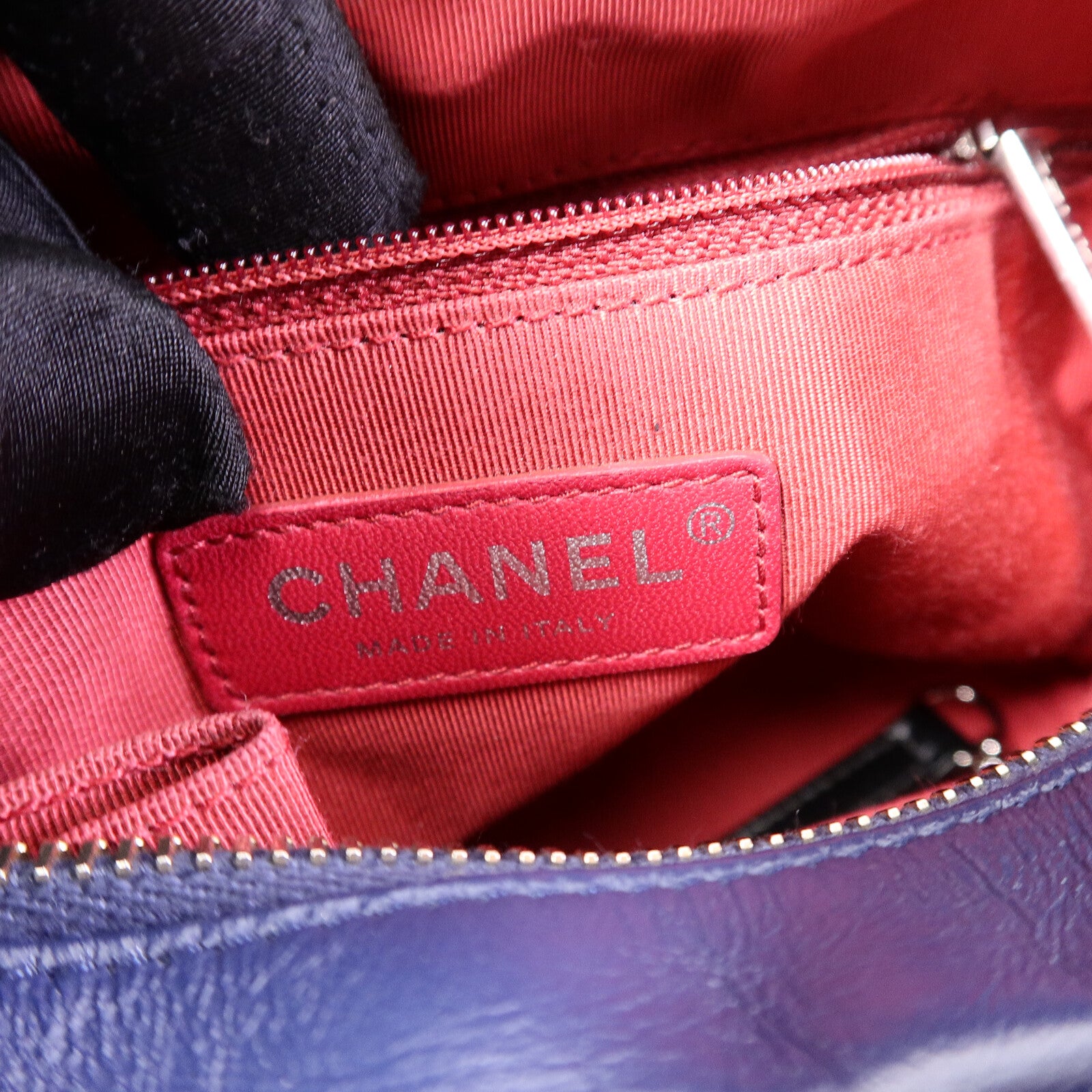 CHANEL 牛皮皮革Gabrielle Small鏈帶肩背袋
