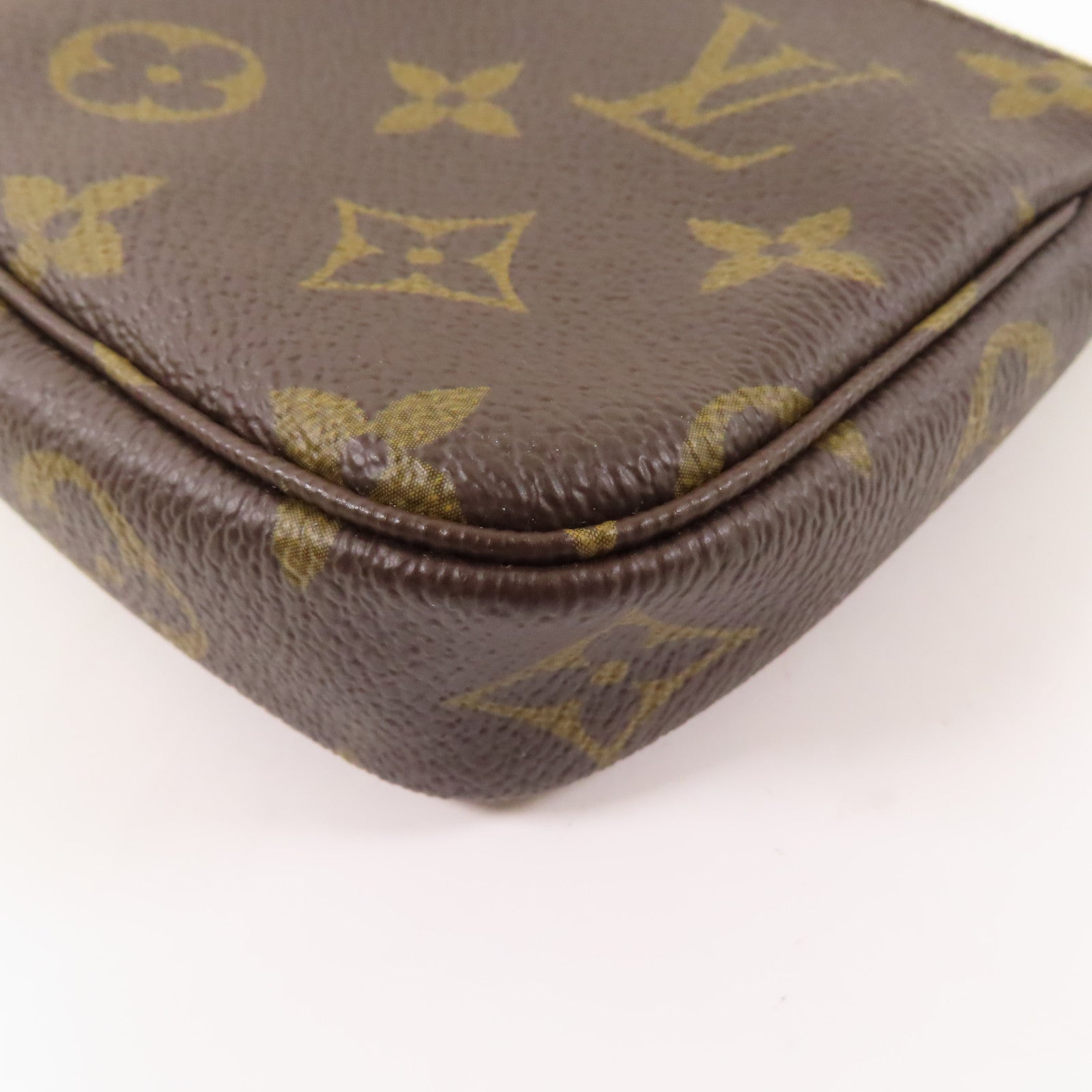 LOUIS VUITTON 【激減優惠】Monogram Mini Pochette Accessories金扣手拿包