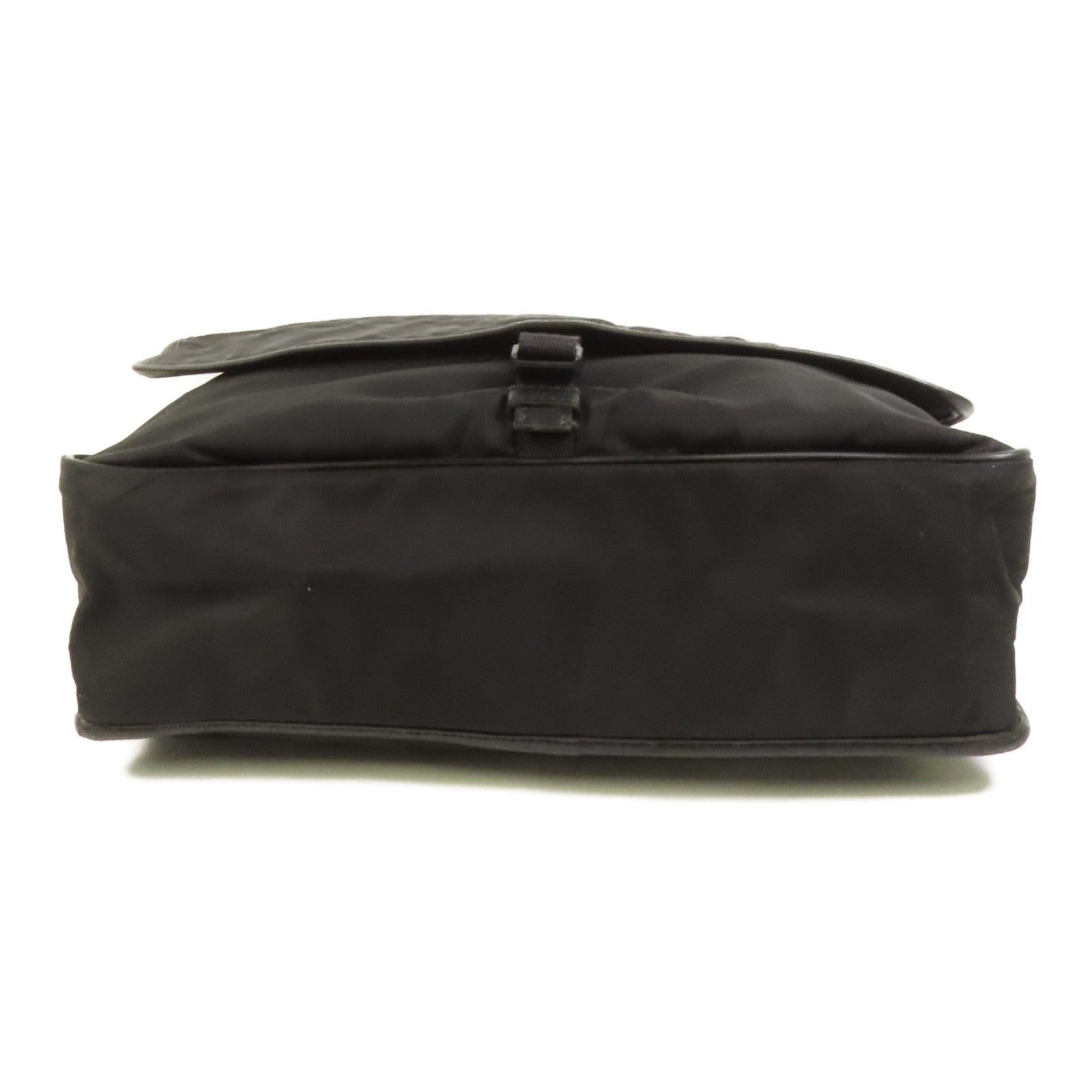PRADA 尼龍Shoulder Bag銀扣肩背袋