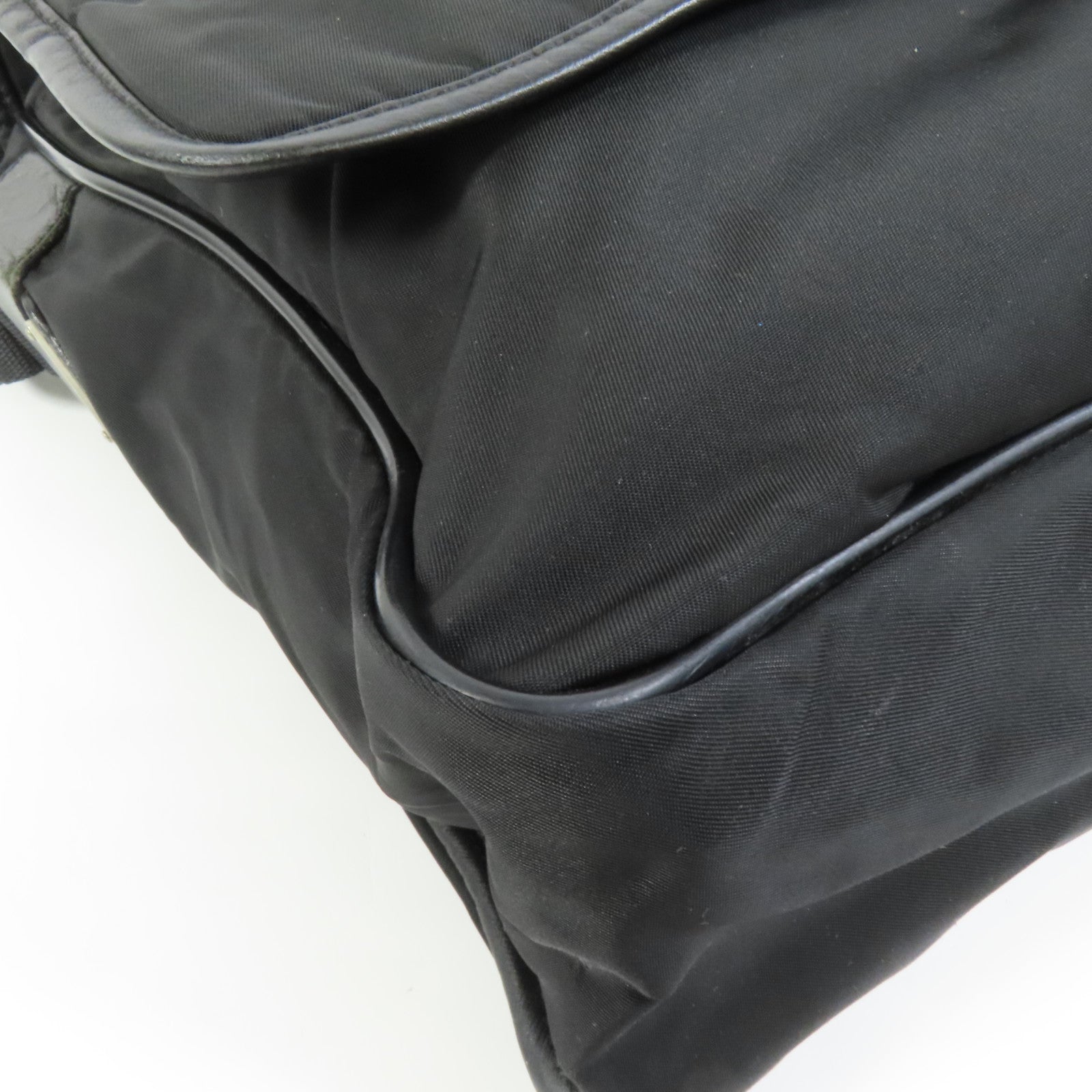 PRADA 尼龍Shoulder Bag銀扣肩背袋