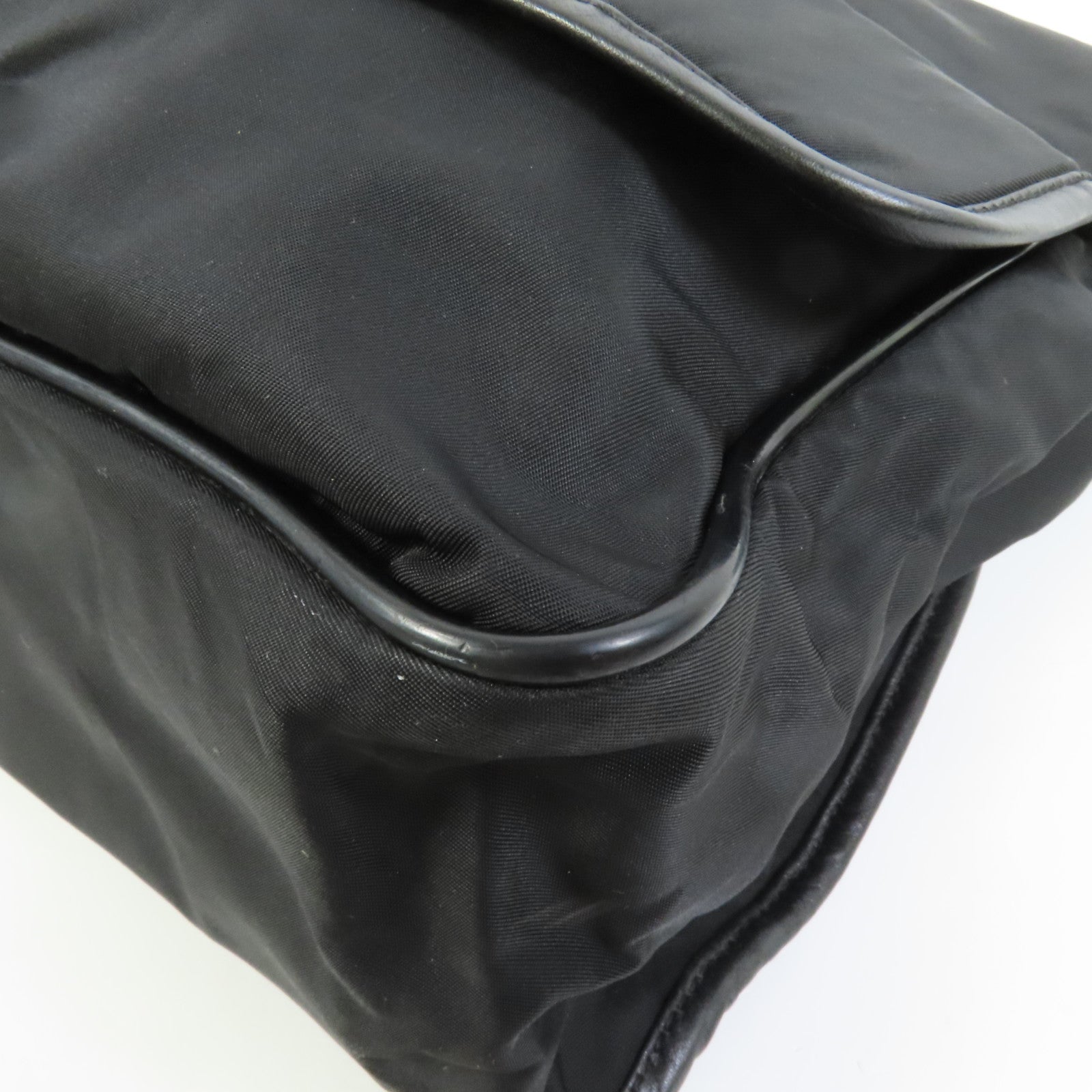 PRADA 尼龍Shoulder Bag銀扣肩背袋