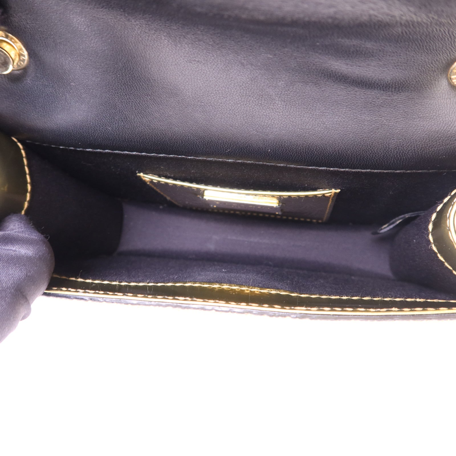 BVLGARI 魔鬼魚皮革Serpenti Forever金扣鏈帶肩背袋