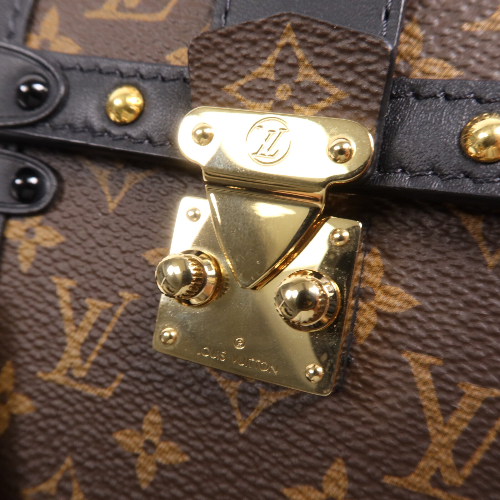 LOUIS VUITTON Monogram Pochette Trunk Vertical金扣鏈帶肩背袋