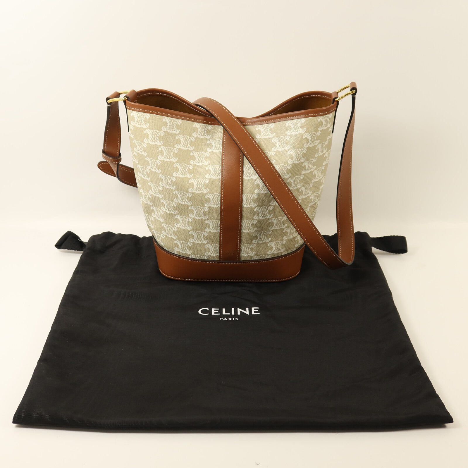 CELINE 塗層帆布Triomphe Bucket金扣肩背袋