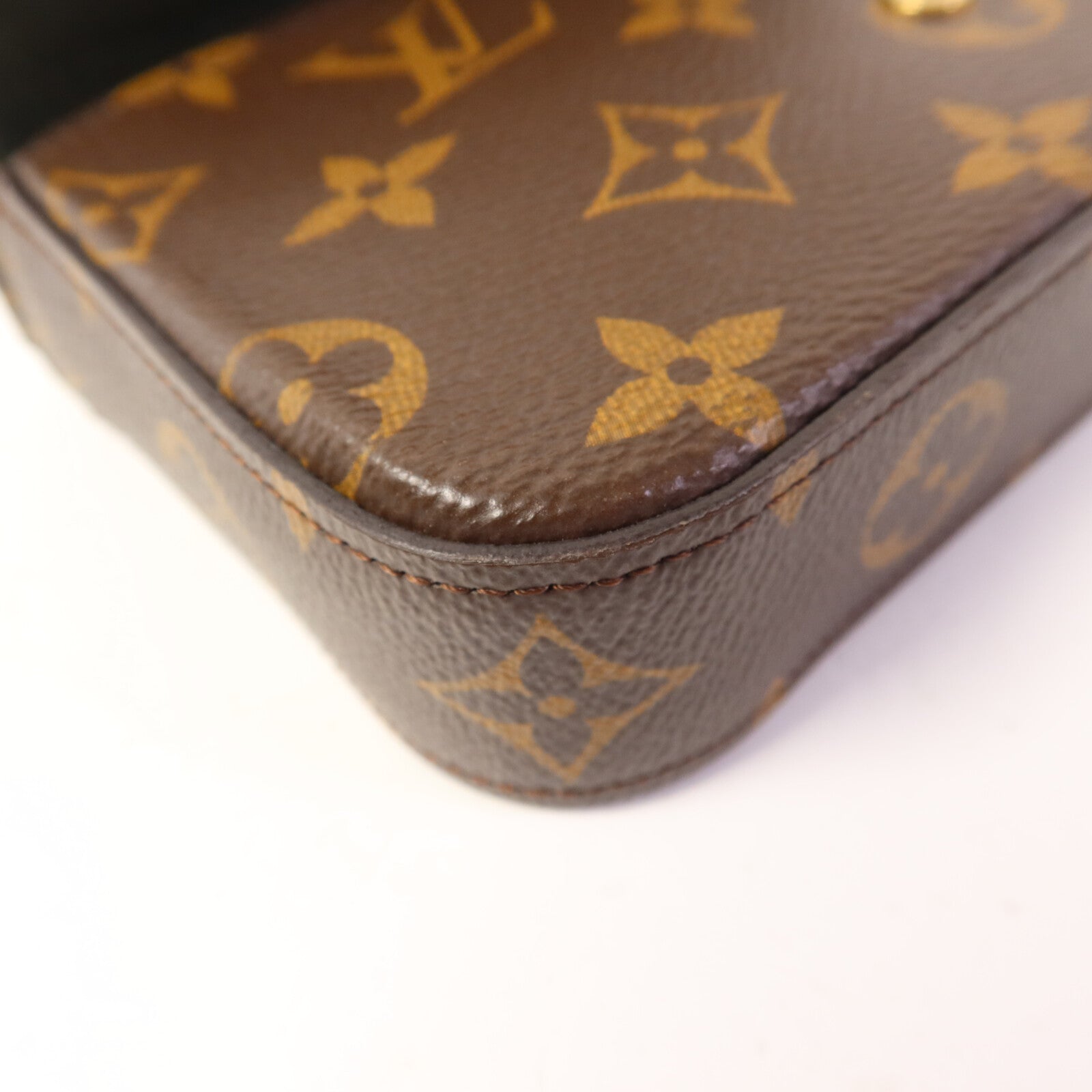 LOUIS VUITTON Monogram Felicie Strap & Go金扣肩背袋