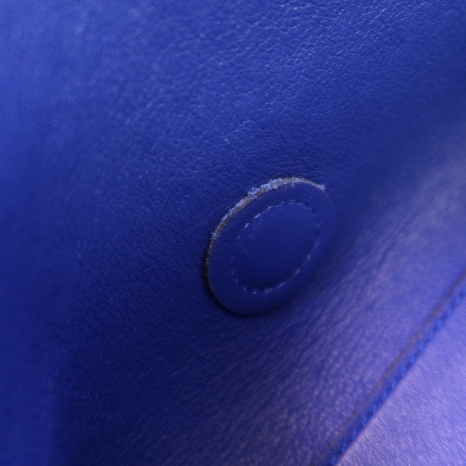 LOEWE 牛皮皮革Chain Shoulder金扣鏈帶肩背袋