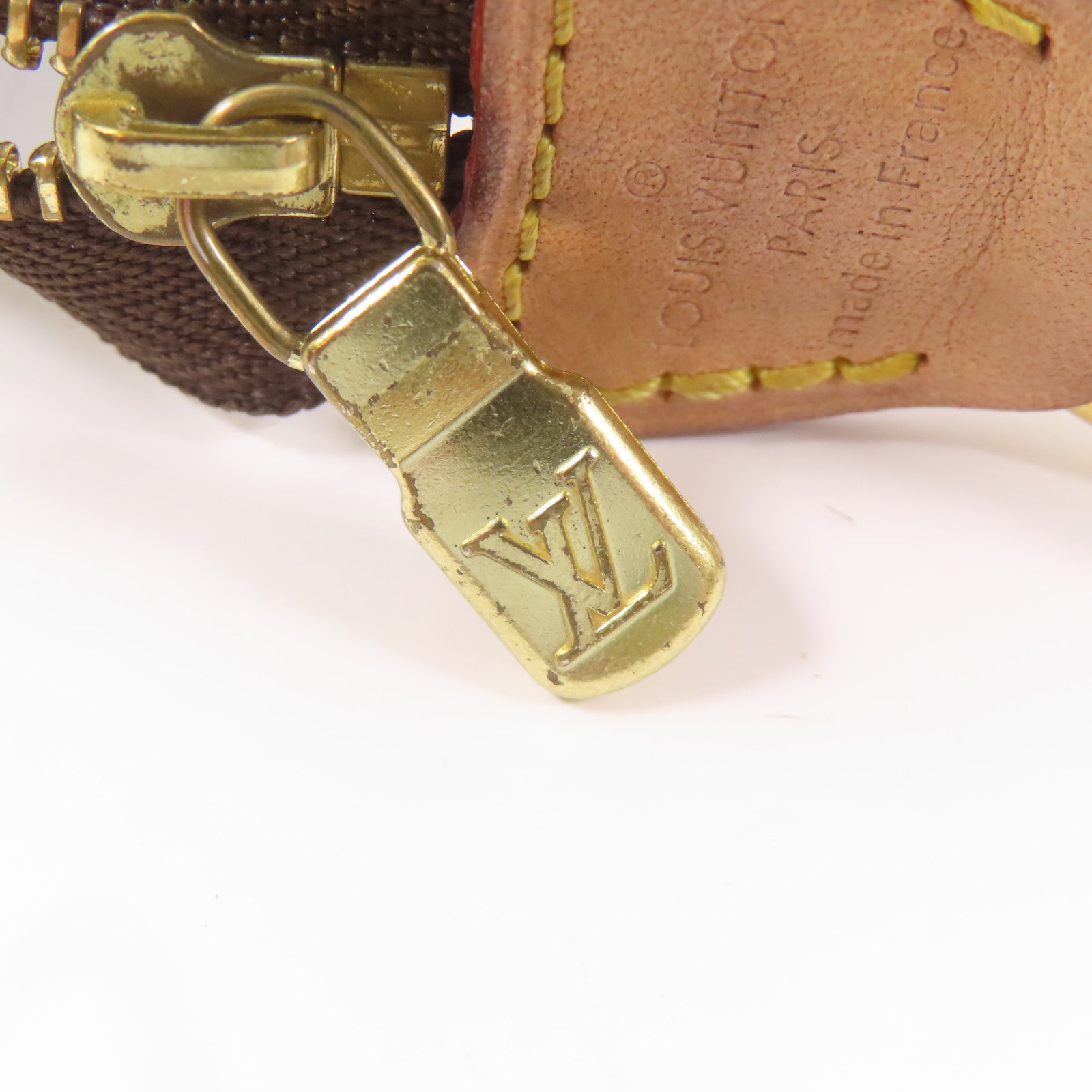 LOUIS VUITTON Monogram Pochette Accessoires金扣手拿包棕色