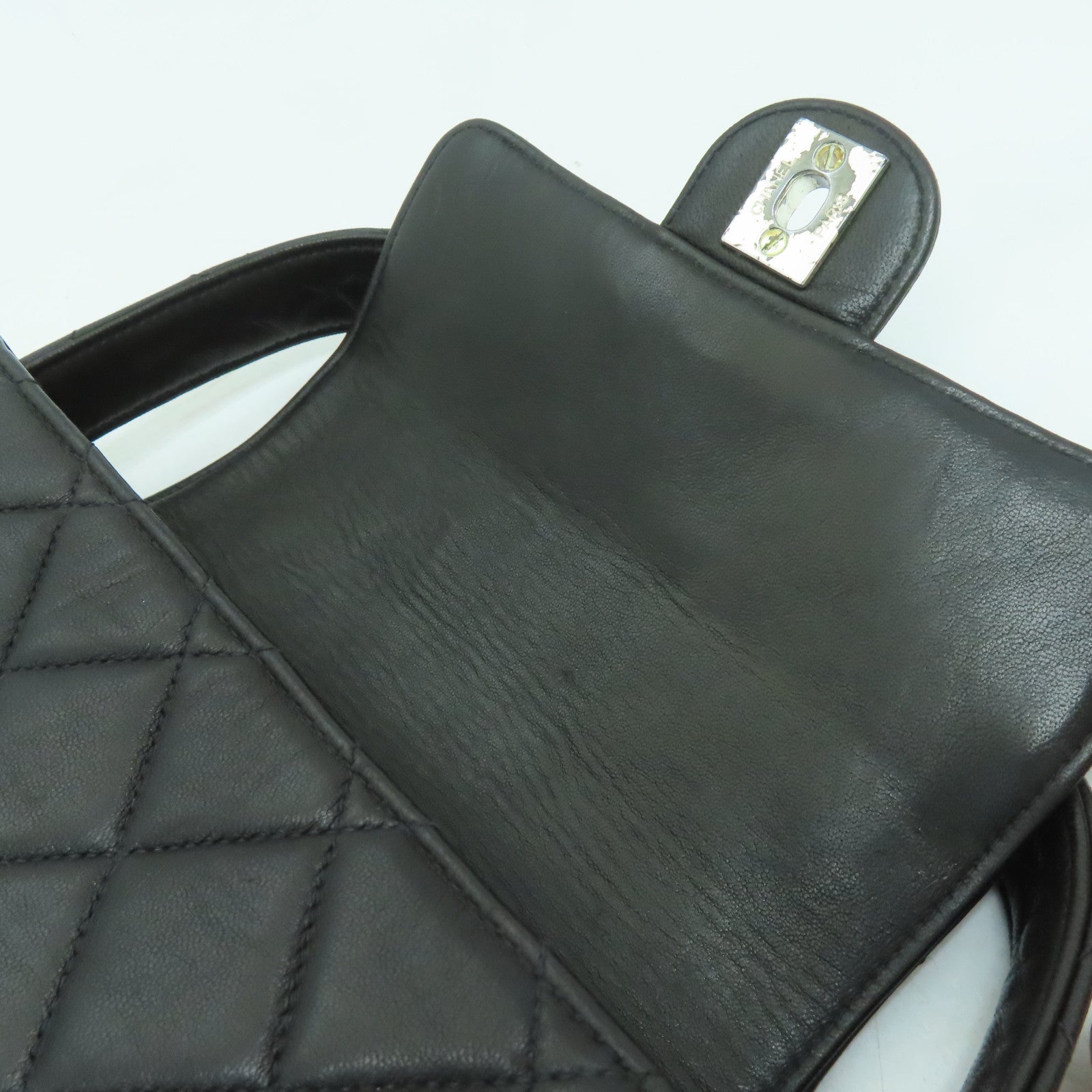 CHANEL 菱格羊皮皮革Handbag銀扣手挽袋黑色