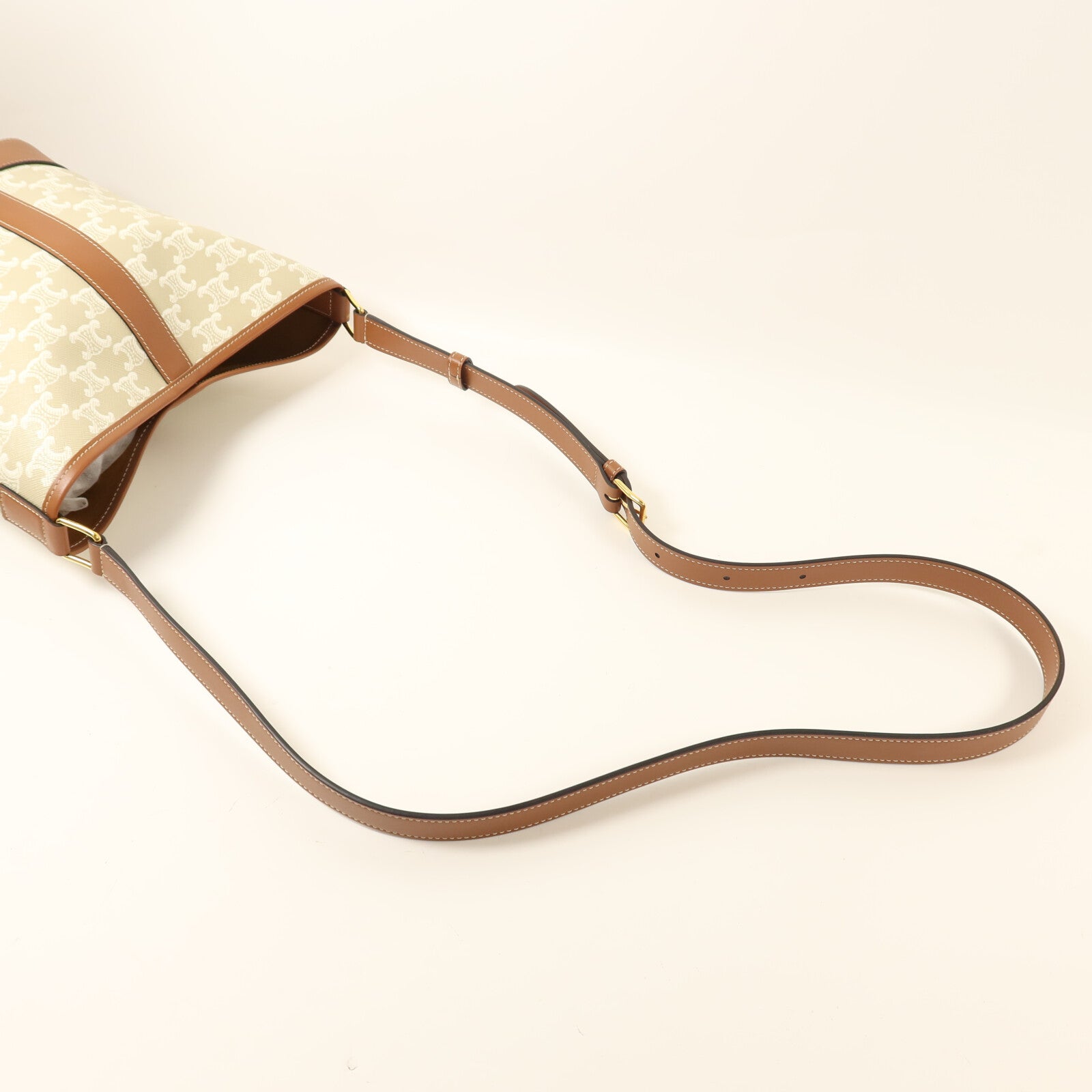 CELINE 塗層帆布Triomphe Bucket金扣肩背袋