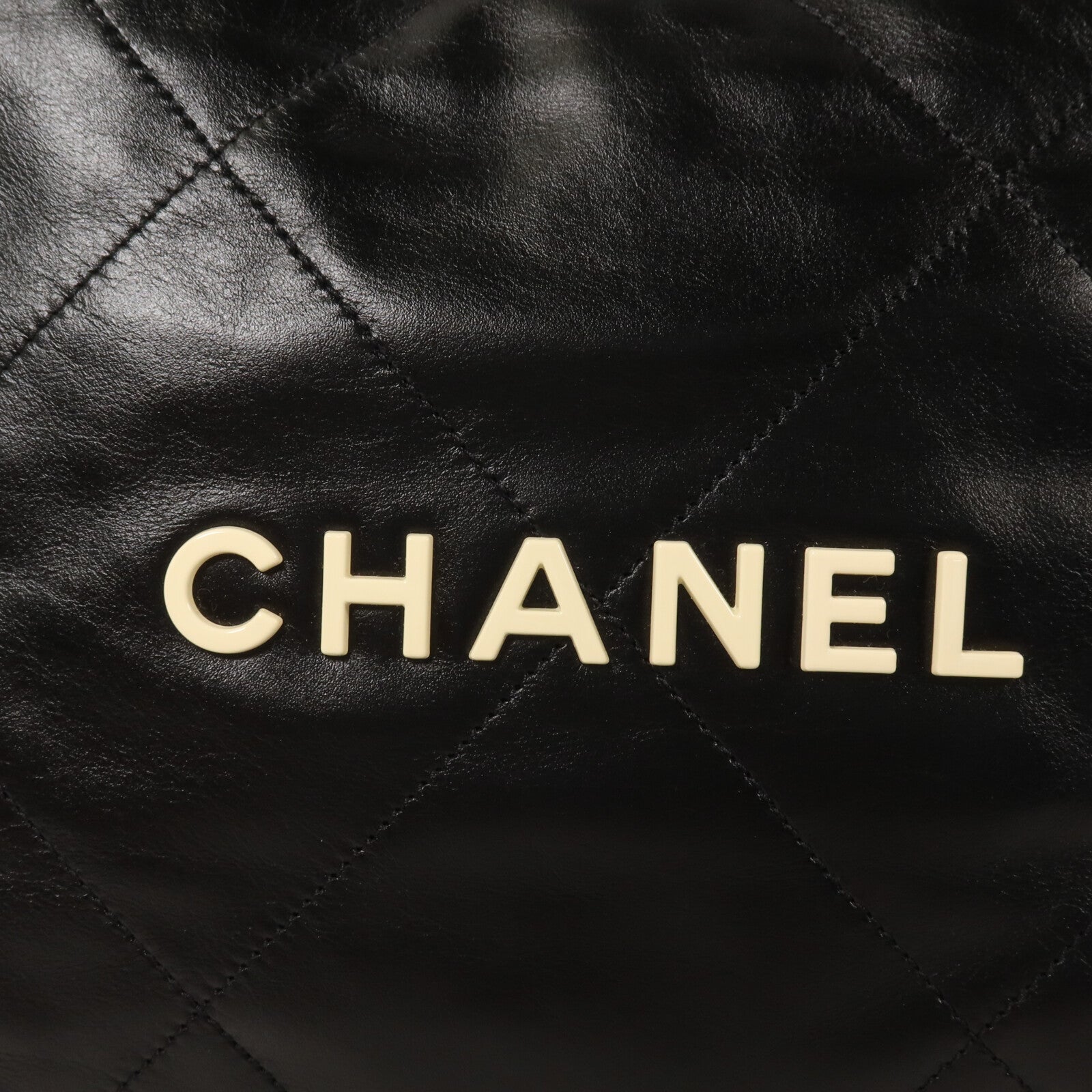 CHANEL 牛皮皮革Chanel 22 Small鏈帶肩背袋