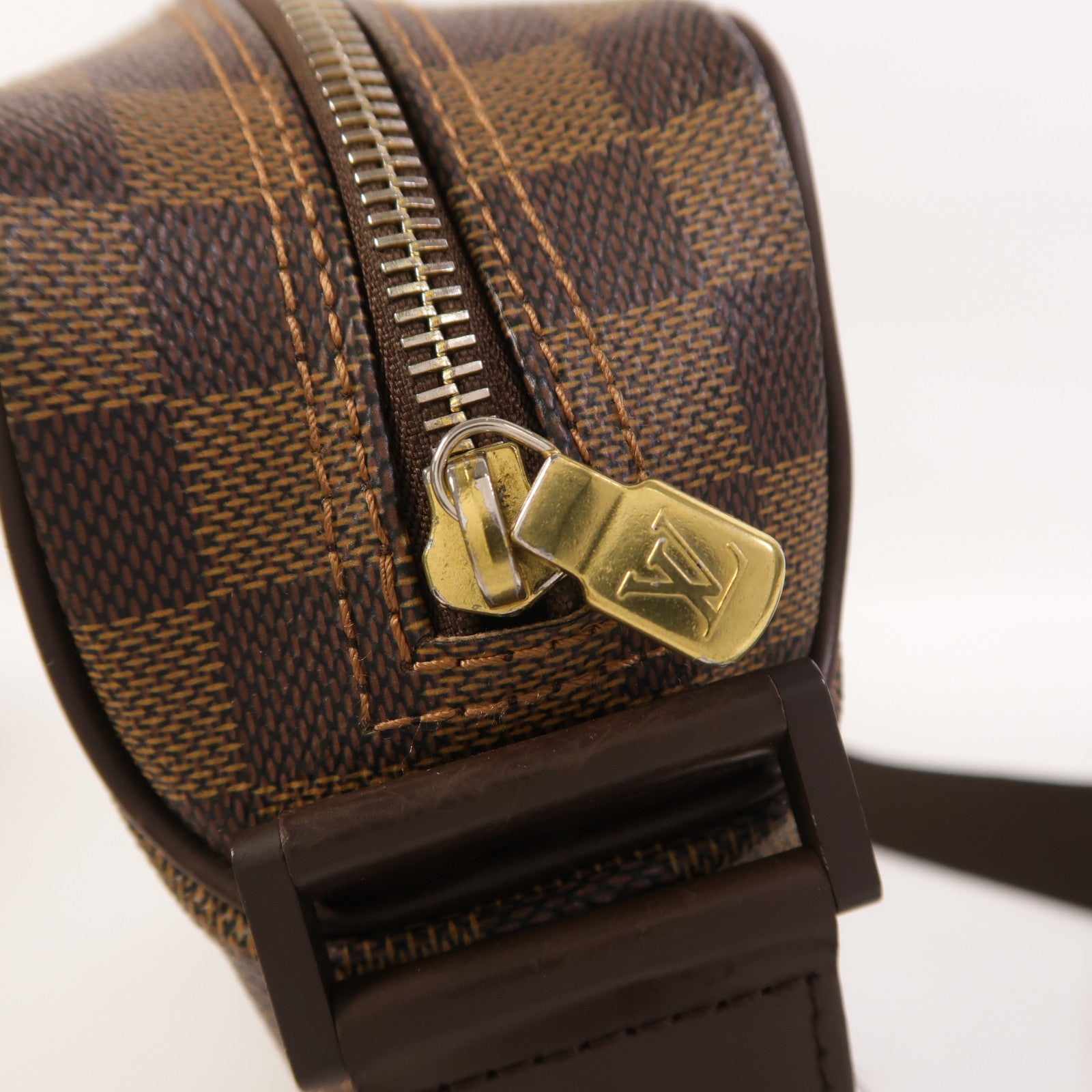 LOUIS VUITTON Damier Olav PM肩背袋