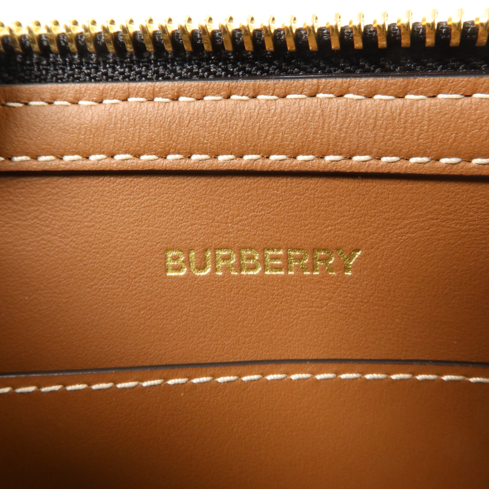 BURBERRY 帆布Pouch小袋