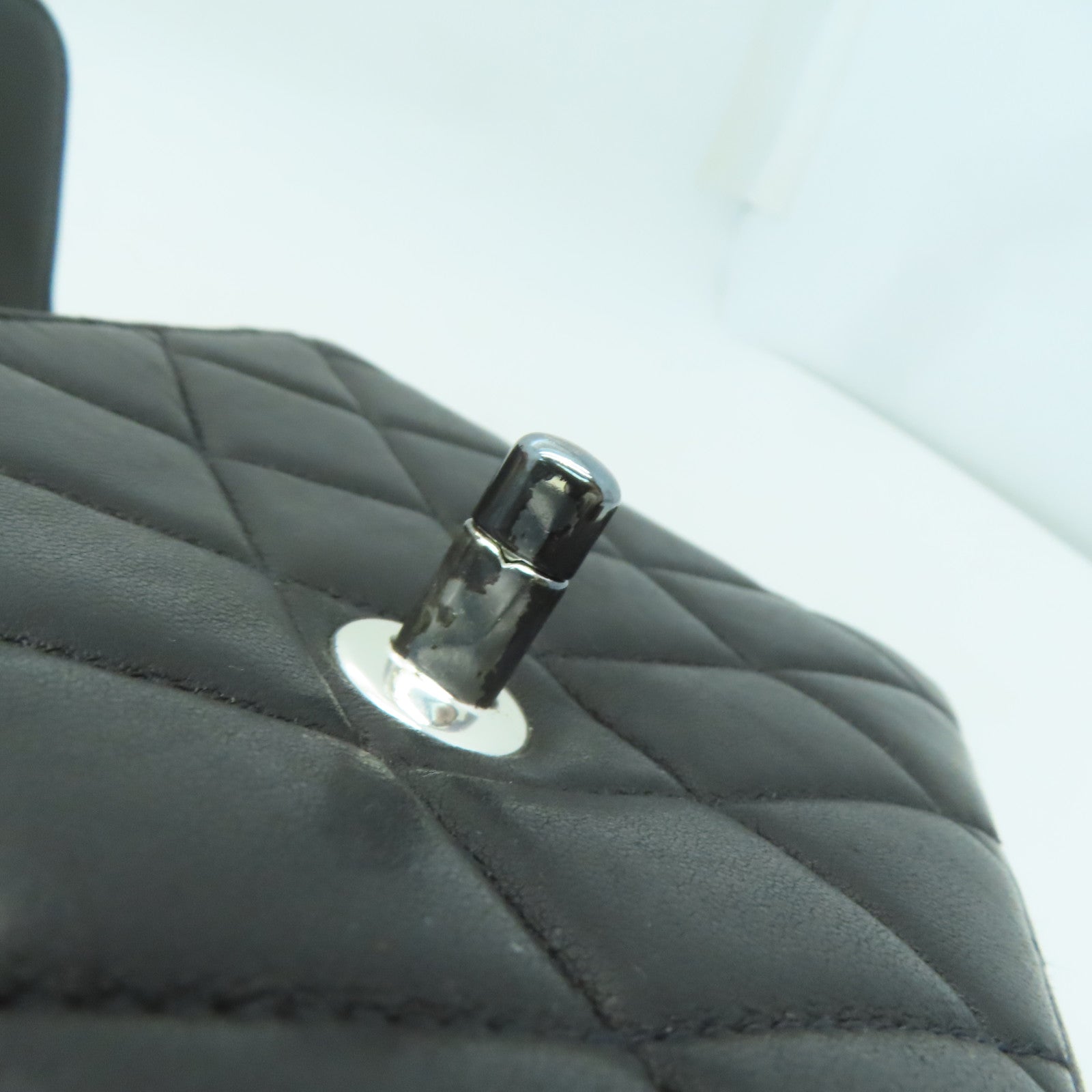 CHANEL 菱格羊皮皮革Handbag銀扣手挽袋黑色