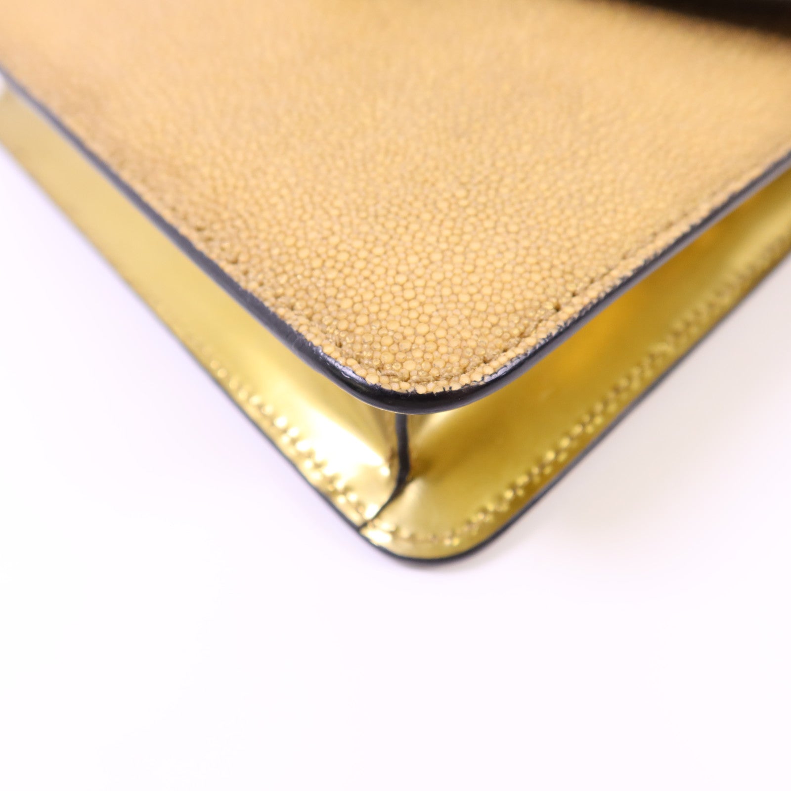 BVLGARI 魔鬼魚皮革Serpenti Forever金扣鏈帶肩背袋