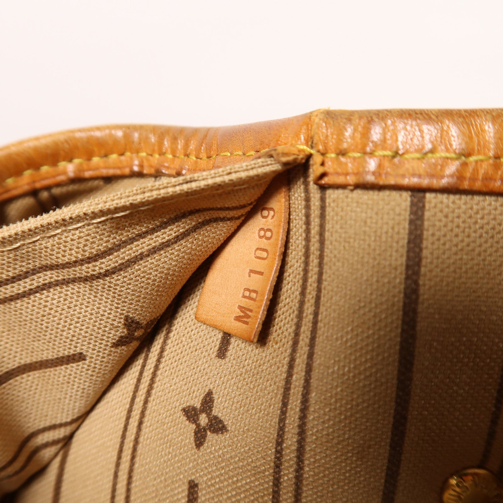 LOUIS VUITTON Monogram Neverfull MM金扣手挽袋