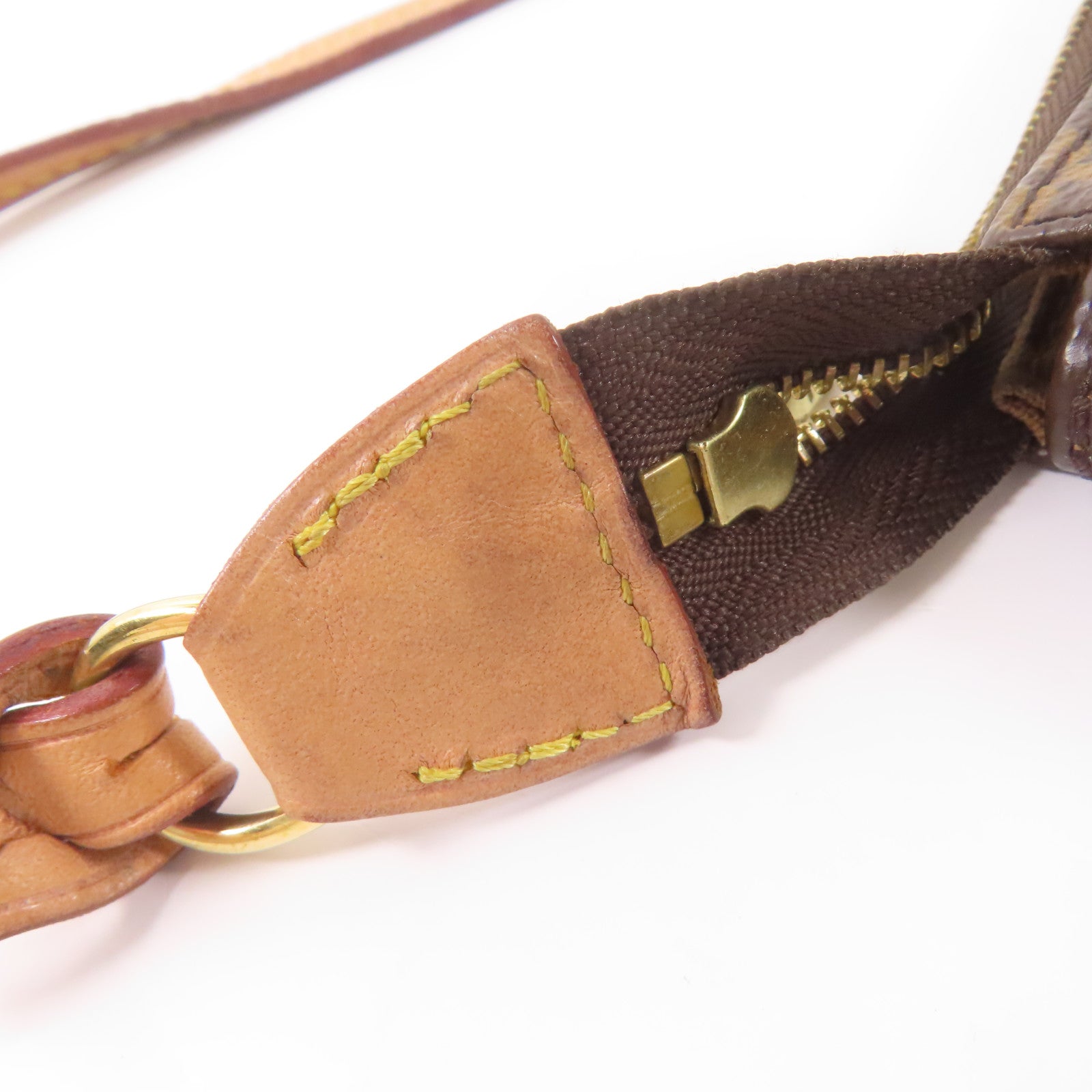 LOUIS VUITTON Monogram Pochette Accessoires金扣手拿包棕色