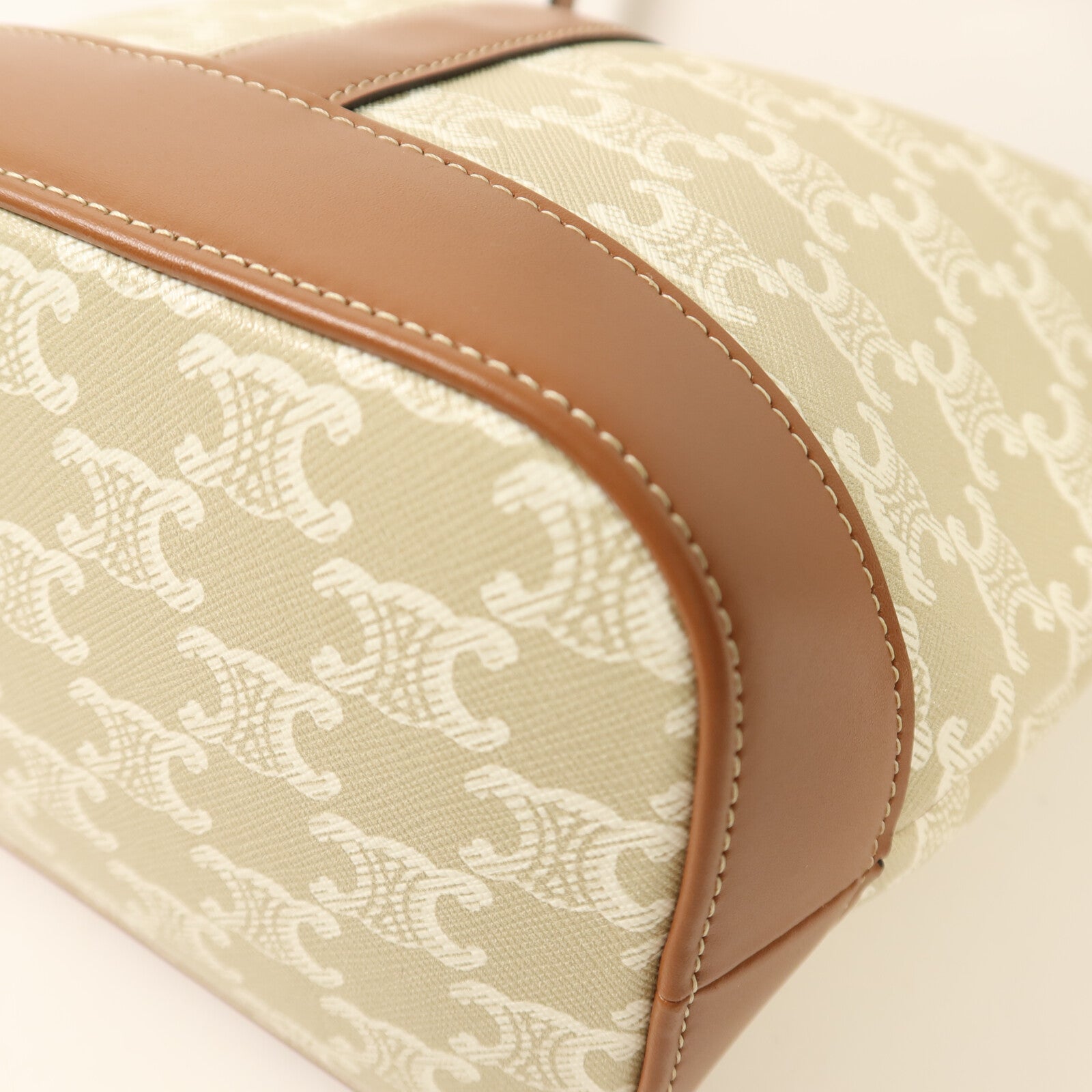 CELINE 塗層帆布Triomphe Bucket金扣肩背袋