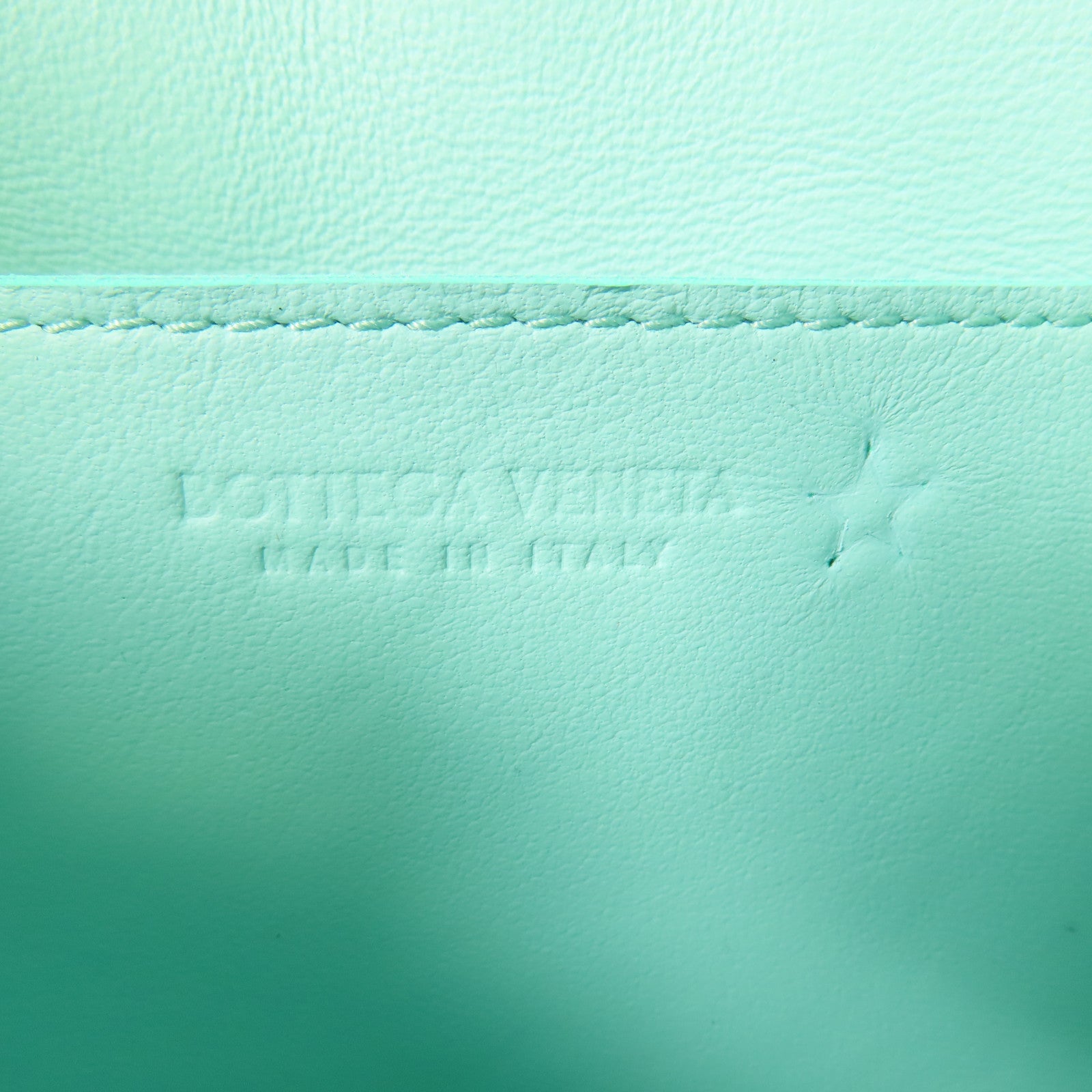 BOTTEGA VENETA 羊皮皮革Cassette Bag肩背袋