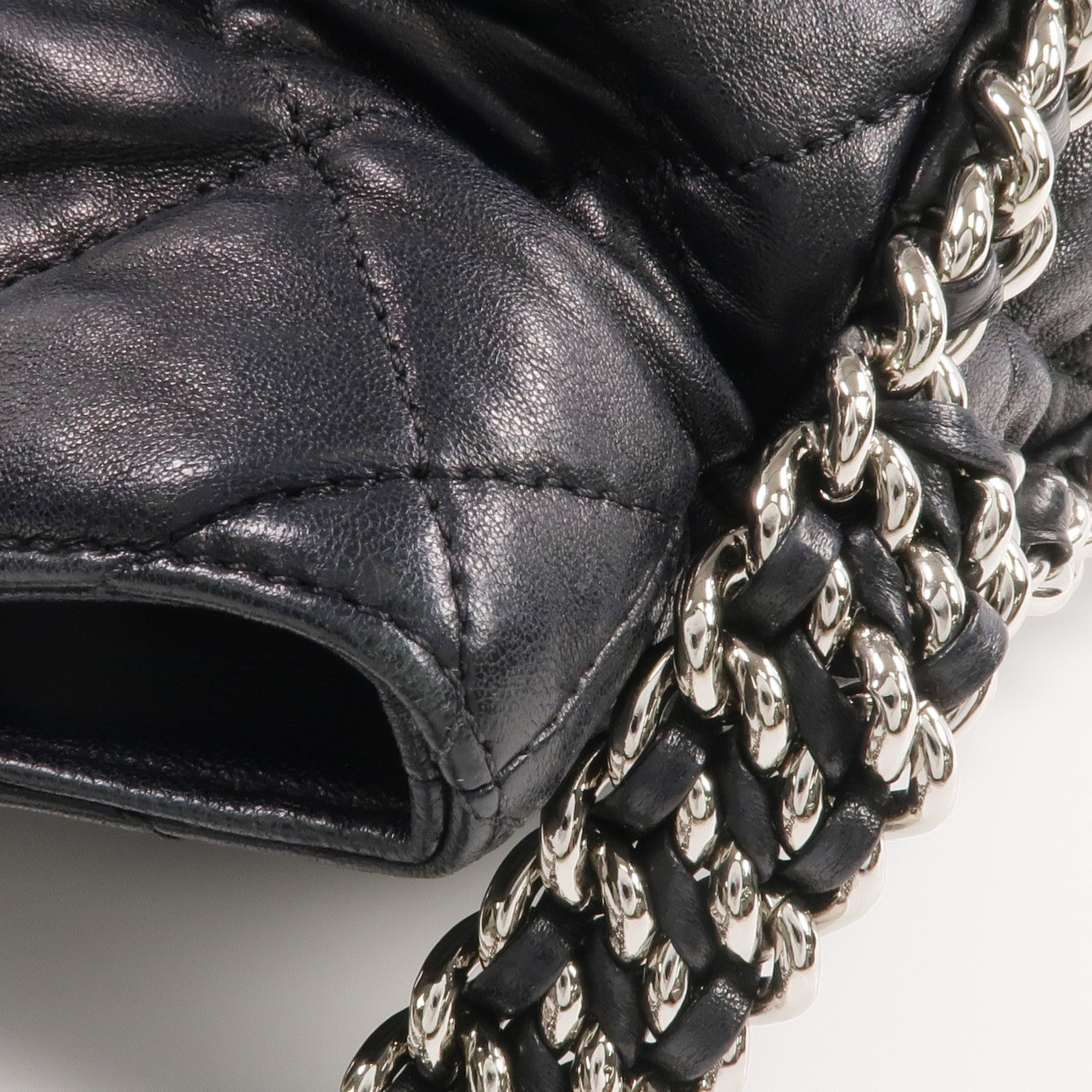 CHANEL 牛皮皮革Shoulder Bag銀扣鏈帶肩背袋