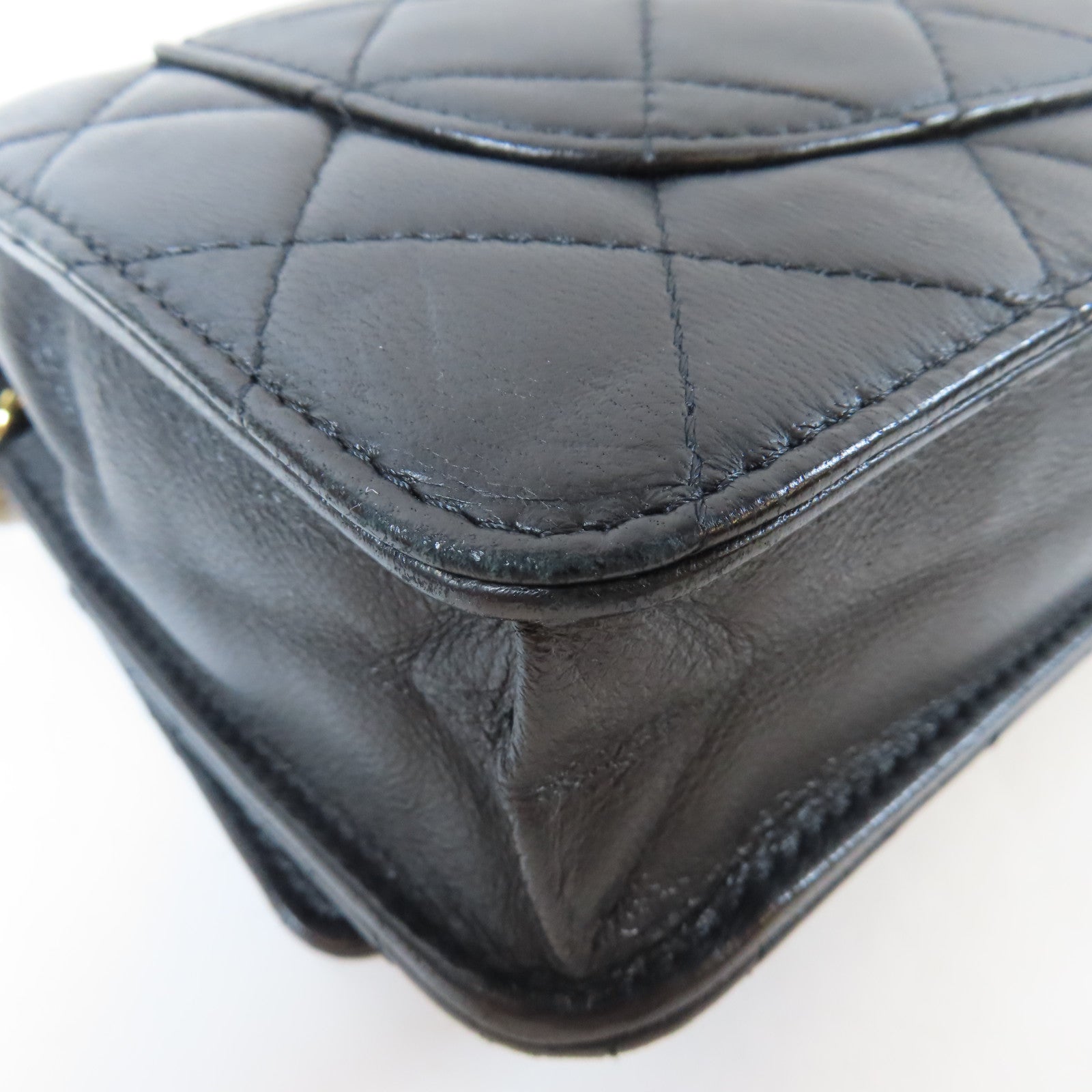 CHANEL 【激減優惠】菱格羊皮皮革WOC Wallet On Chain銀扣鏈帶肩背袋黑色