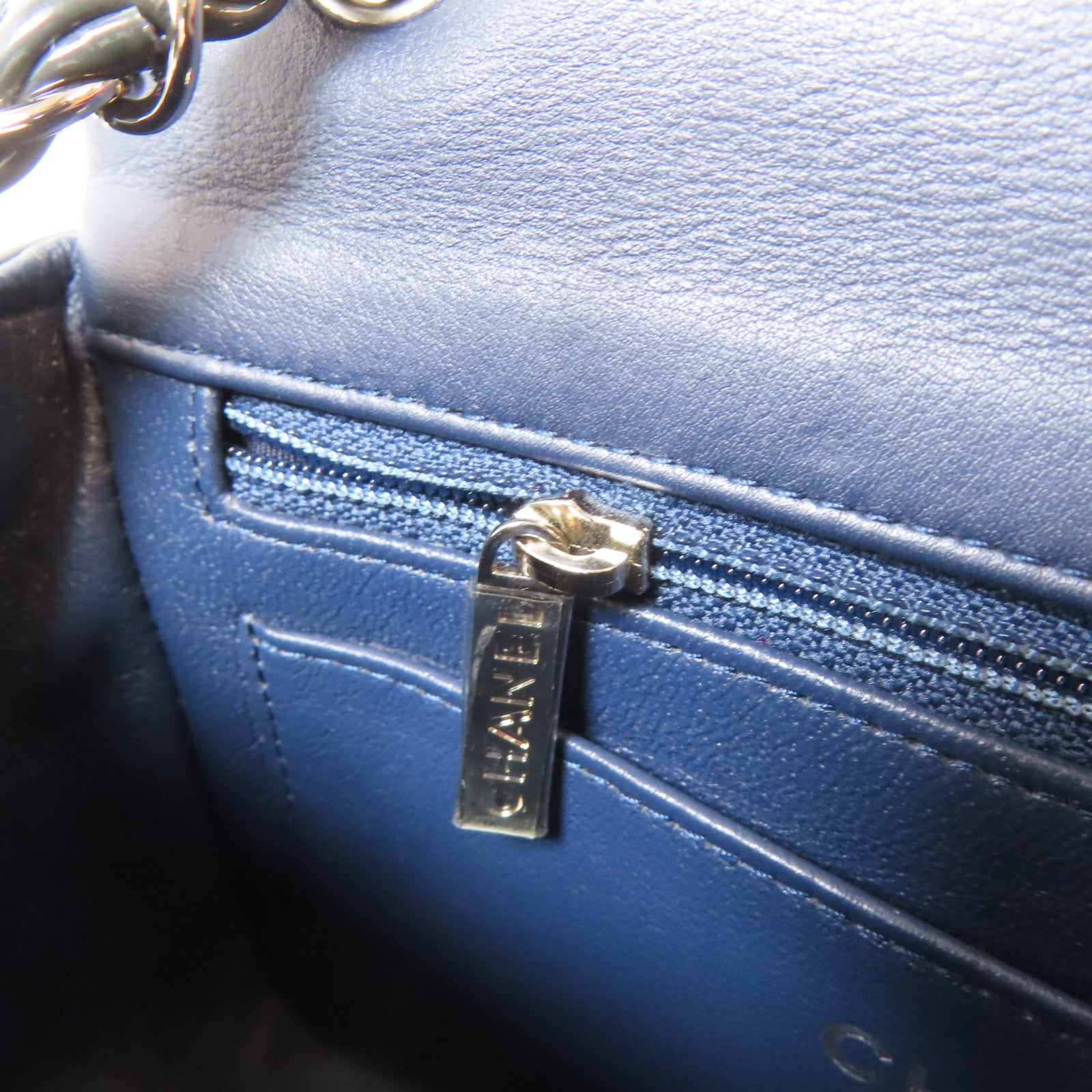 CHANEL 菱格漆皮皮革Chain Shoulder Bag銀扣鏈帶肩背袋藍色