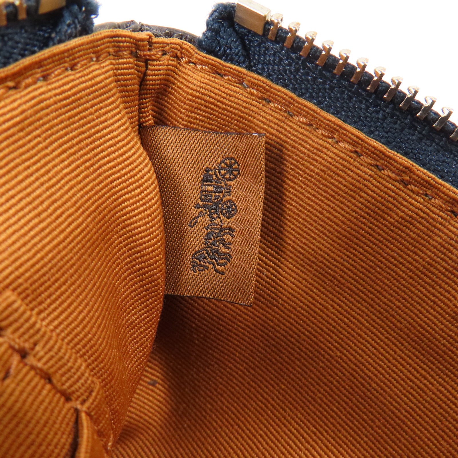 COACH 【激減優惠】牛皮皮革Pouch Wallet銀扣錢包