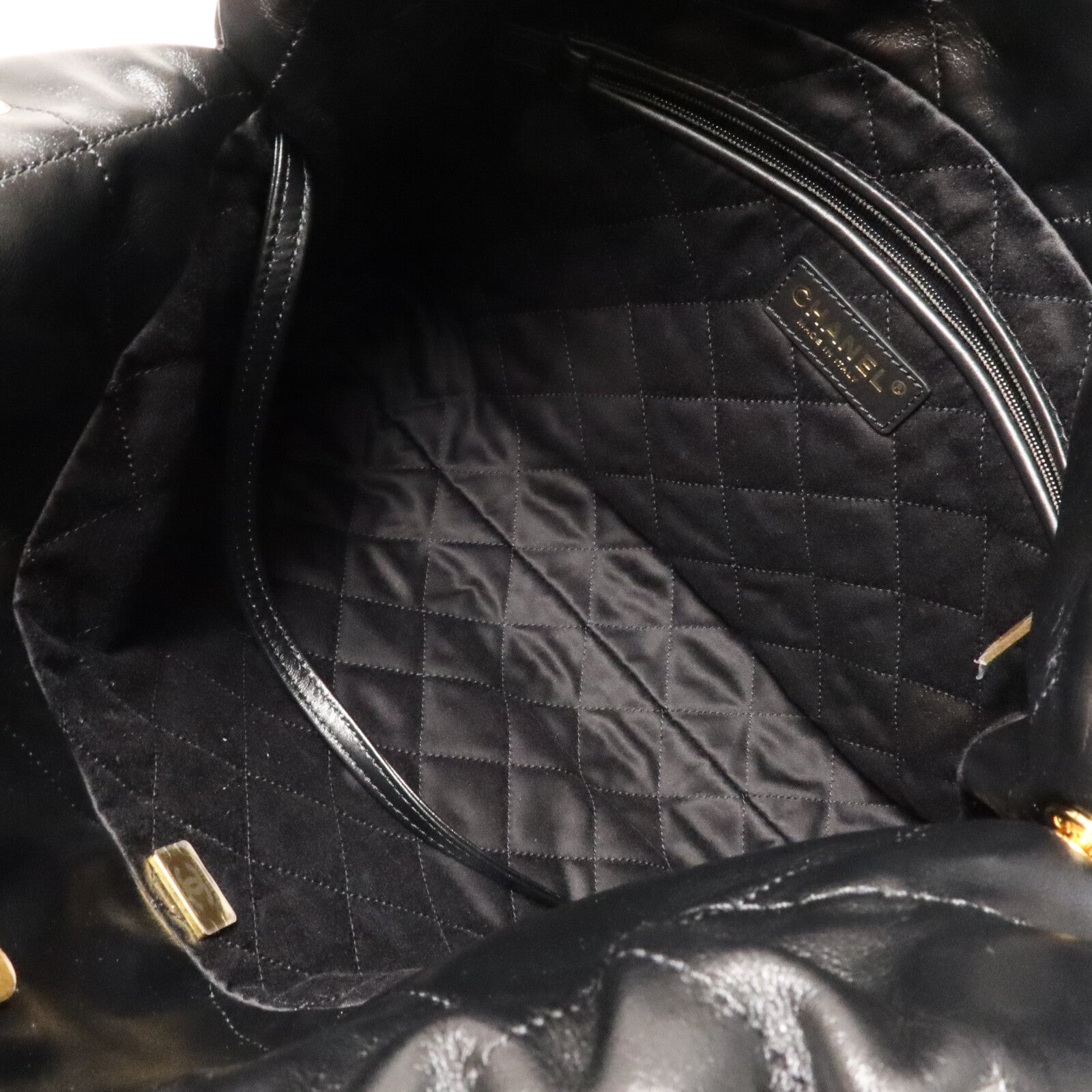 CHANEL 牛皮皮革Chanel 22 Small鏈帶肩背袋