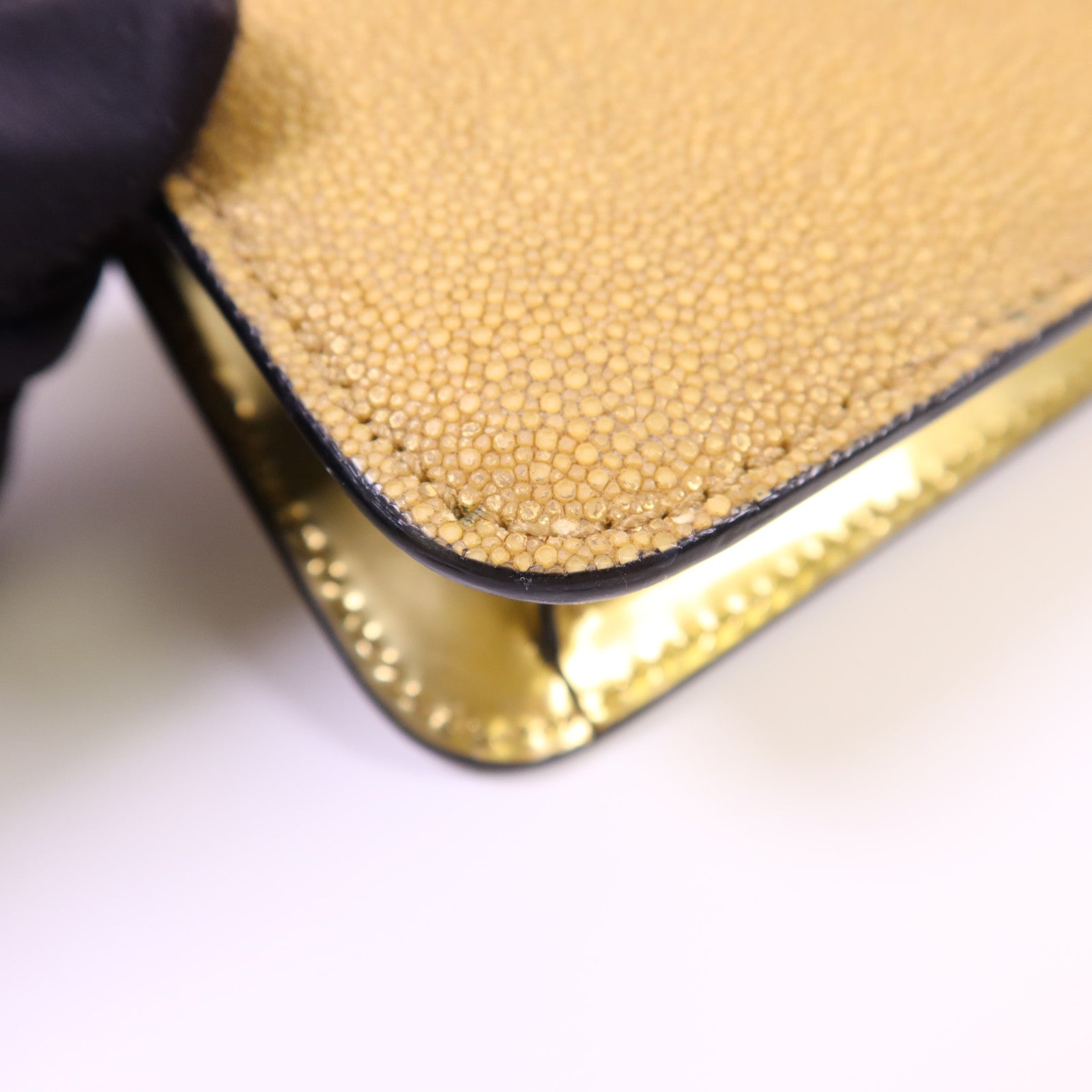 BVLGARI 魔鬼魚皮革Serpenti Forever金扣鏈帶肩背袋