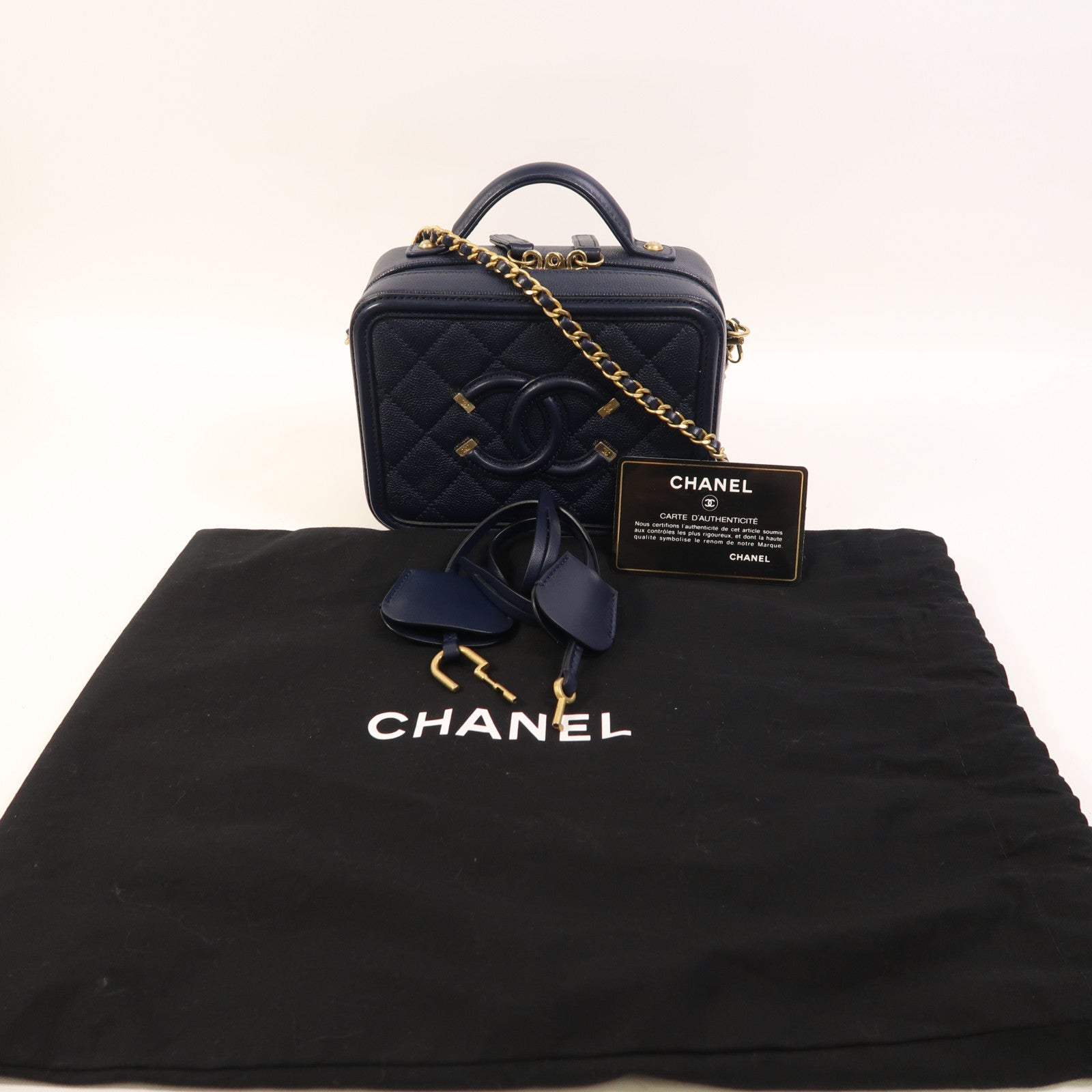 CHANEL 牛皮皮革Vanity Case金扣鏈帶手挽肩背兩用袋