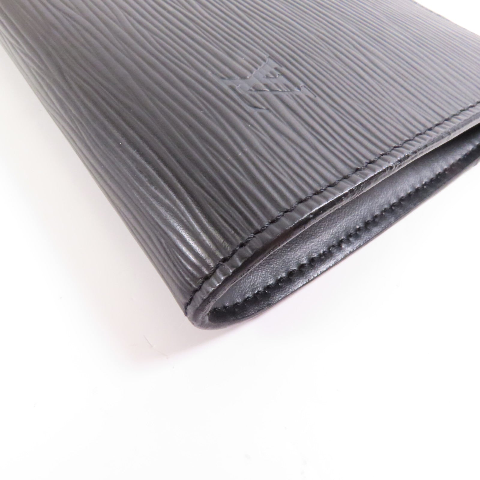 LOUIS VUITTON Epi Pochette Accessoires金扣手挽袋