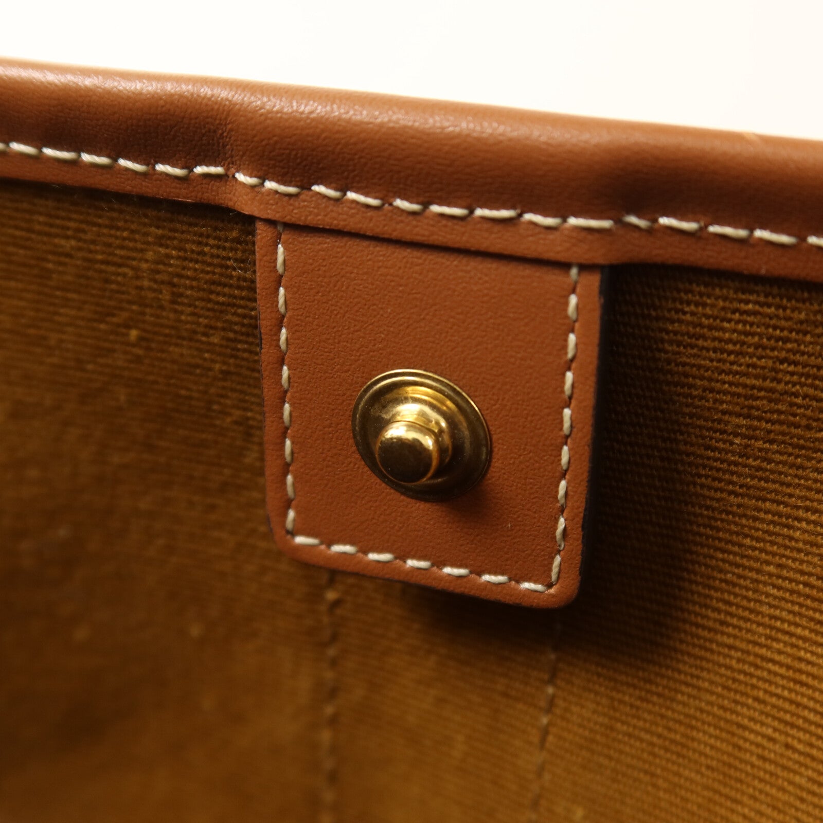 CELINE 塗層帆布Triomphe Bucket金扣肩背袋