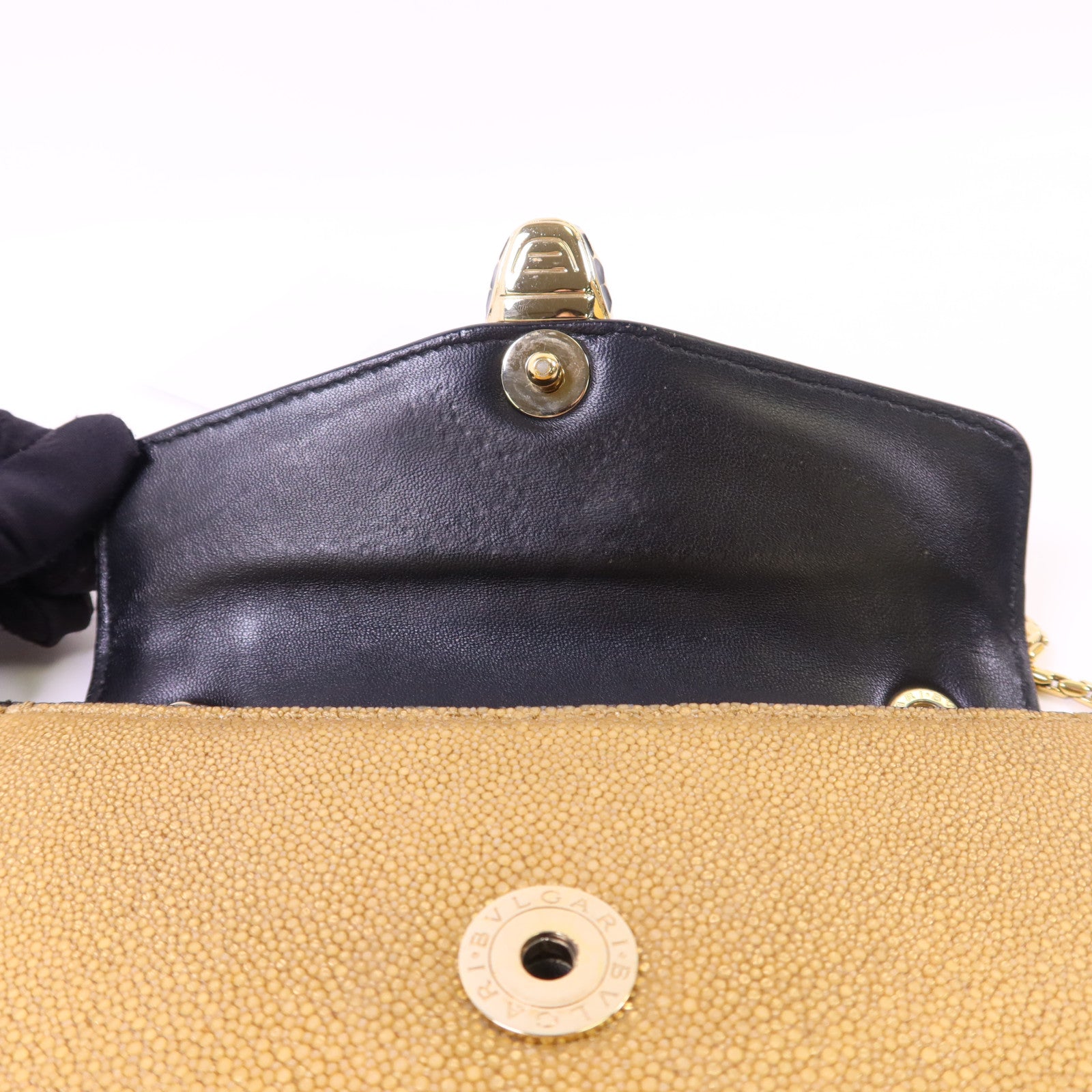 BVLGARI 魔鬼魚皮革Serpenti Forever金扣鏈帶肩背袋