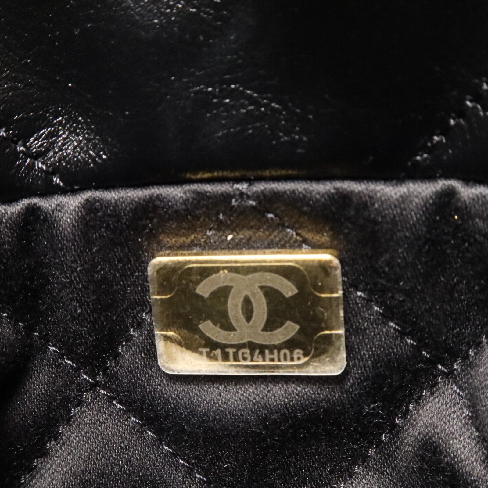 CHANEL 牛皮皮革Chanel 22 Small鏈帶肩背袋