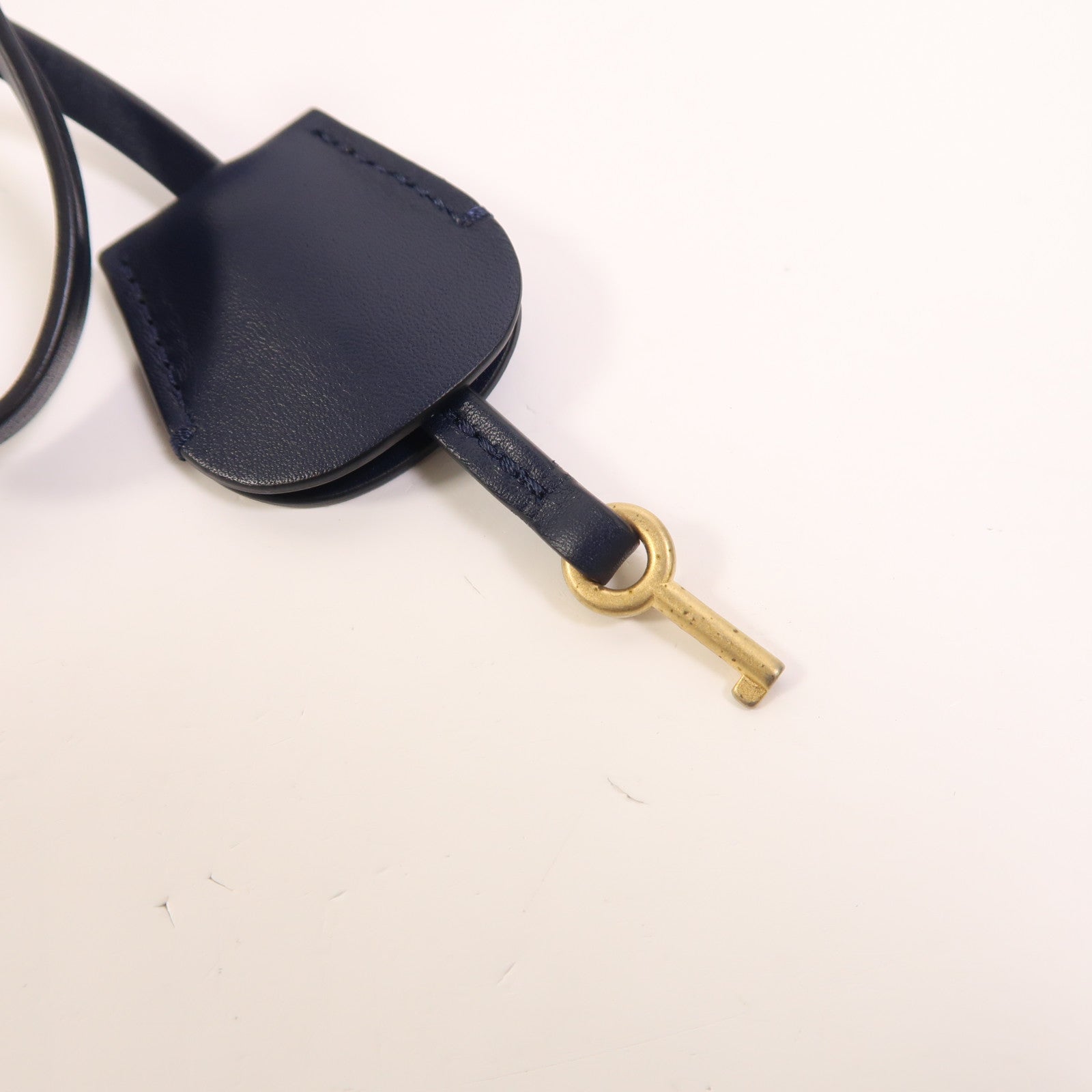 CHANEL 牛皮皮革Vanity Case金扣鏈帶手挽肩背兩用袋